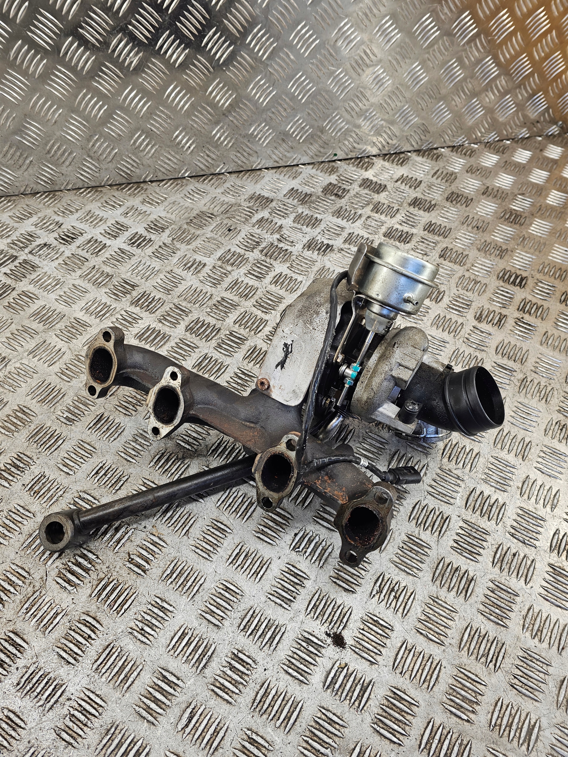 turbo 1.9 TDI BLS VW PASSAT B6 BV39 54399700072