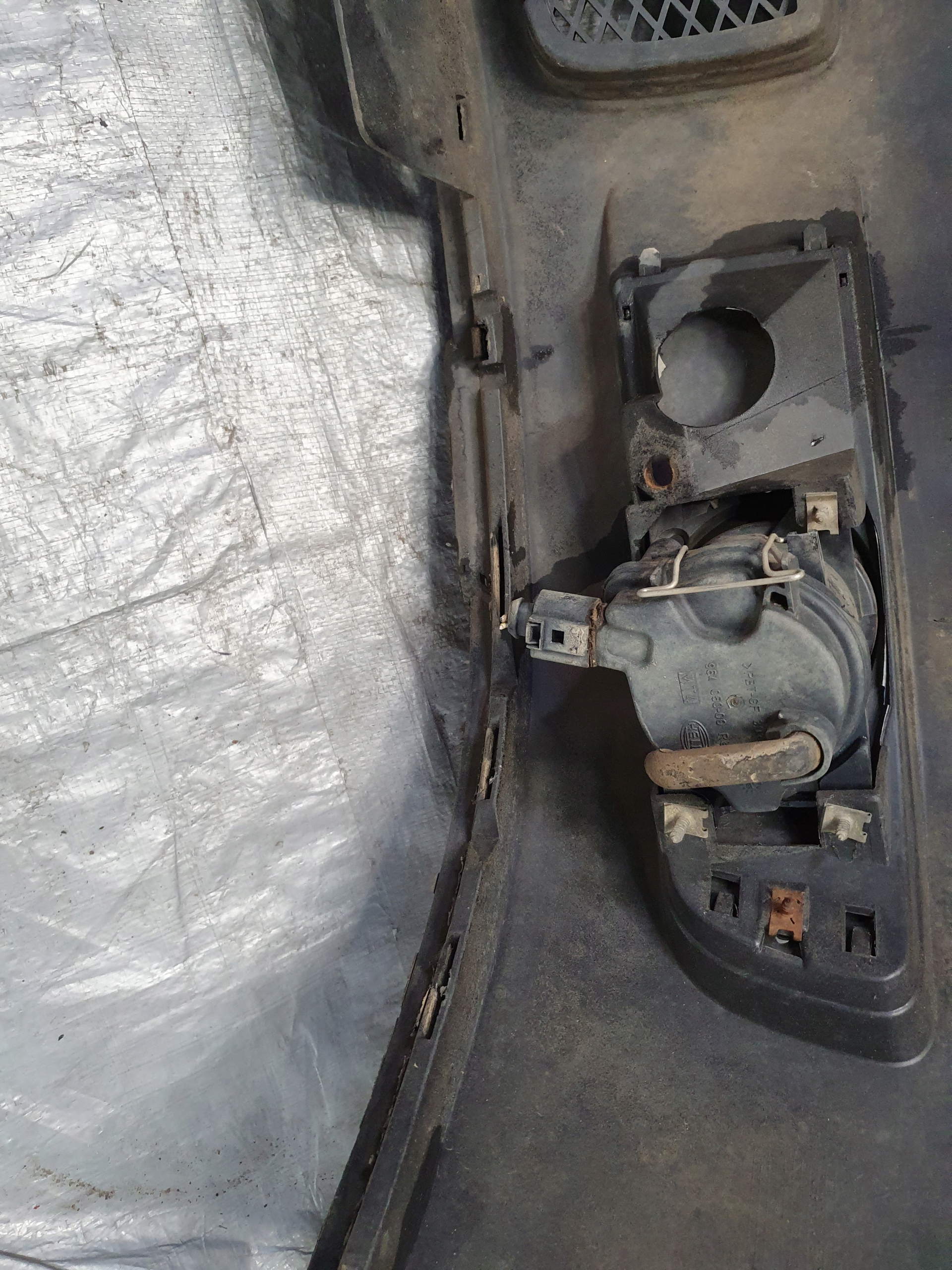 bumper front VW VOLKSWAGEN POLO III LIFT LAK. LC9Z