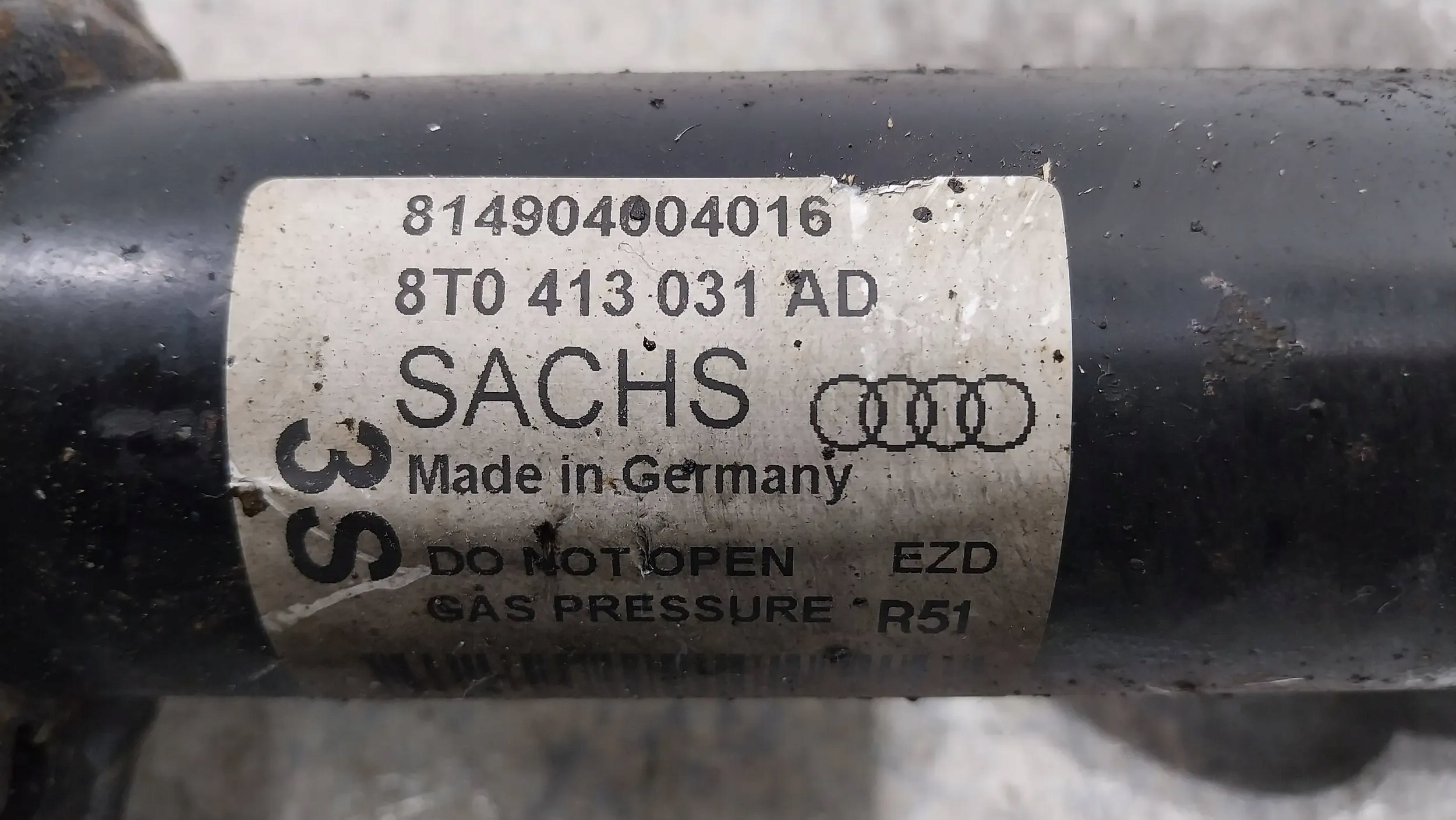 shock absorber front left 8T0413031AD AUDI A4 B8 LIFT 2.0 TDI