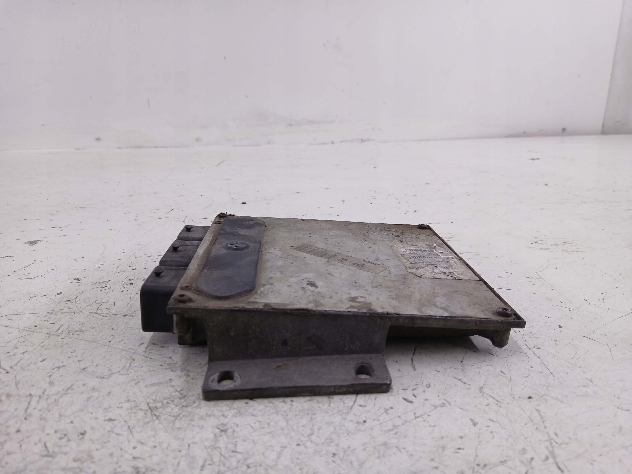 PEUGEOT 206 1.1 control unit of the engine 9643707380