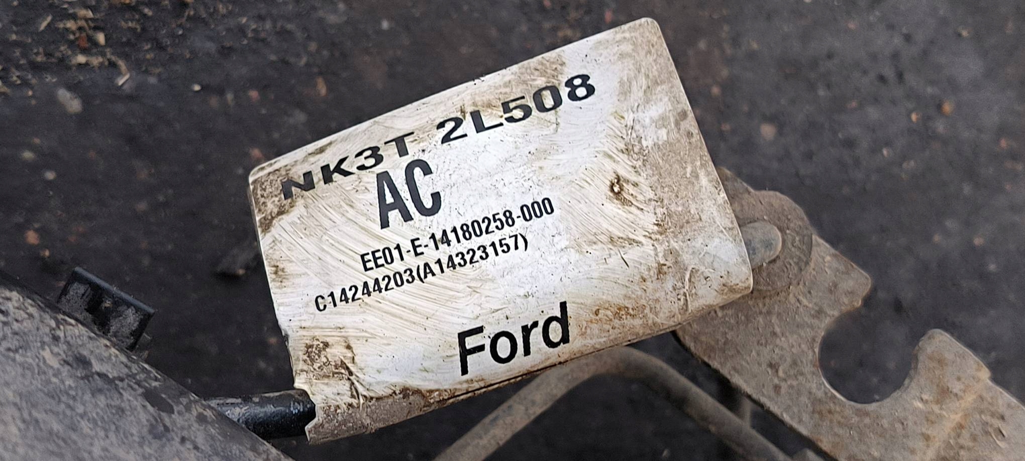 träger / Achsträger heck FORD TRANSIT MK8