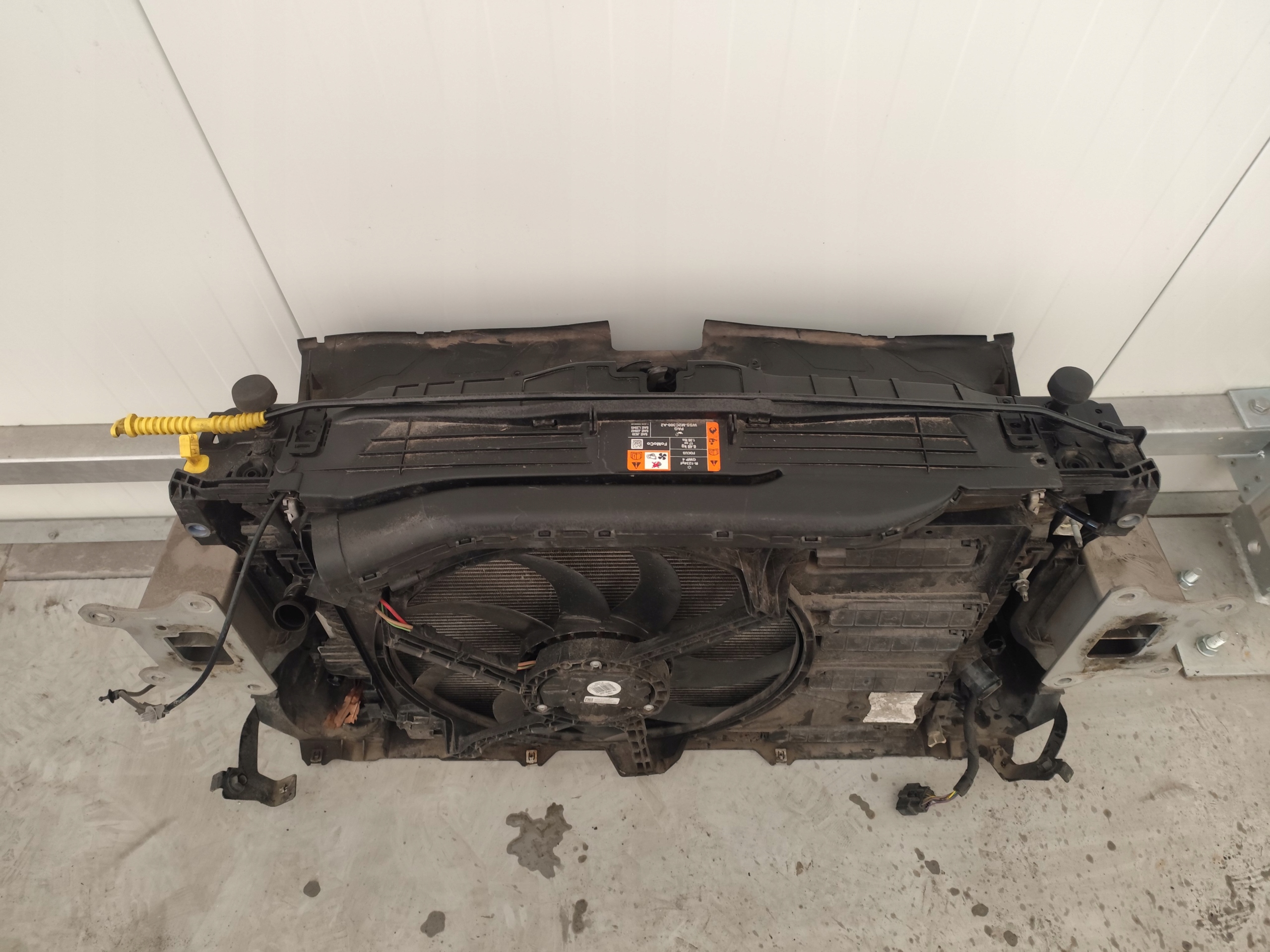 FORD FOCUS MK4 support panel for radiators Z CHLODNICAMI DEMONTAZ
