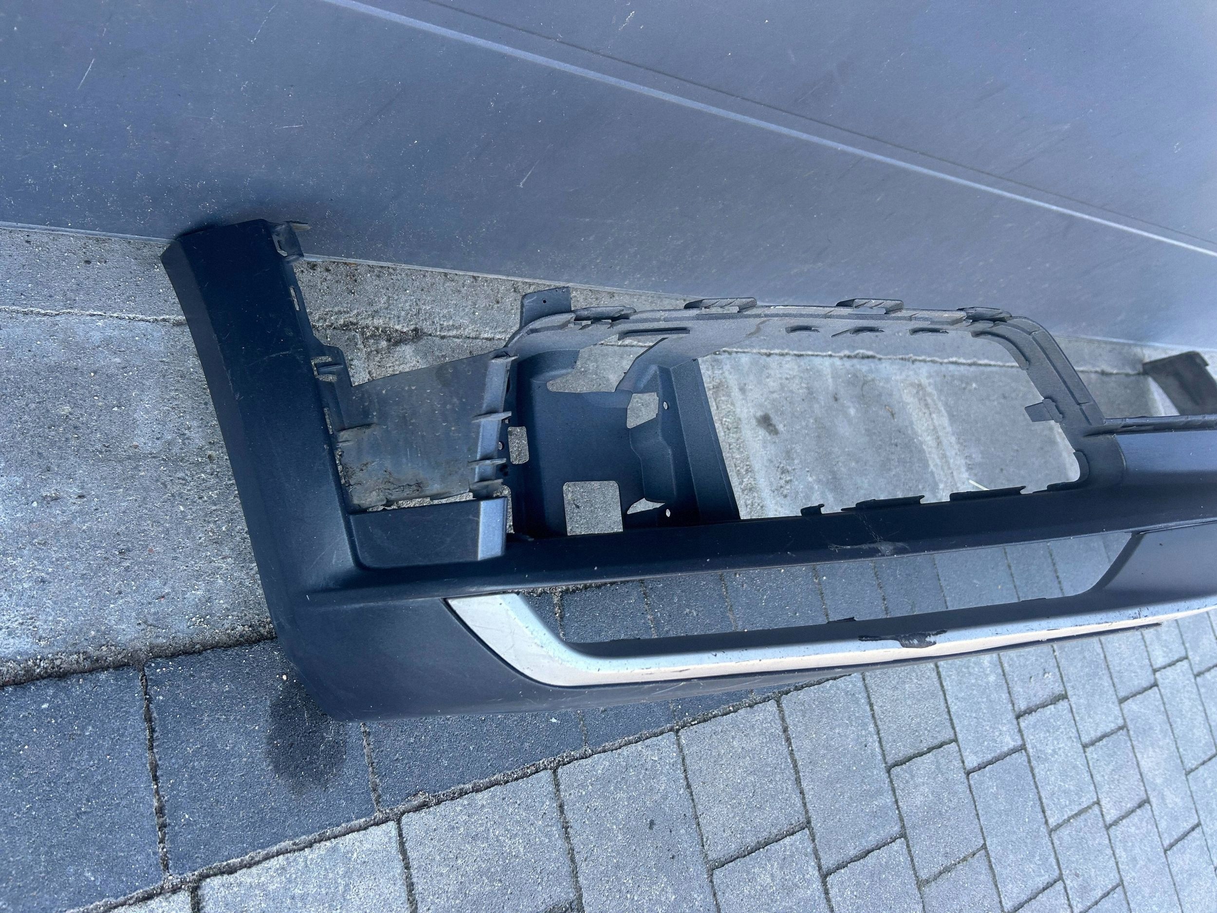 accessori Paraurti Anteriore AUDI A4 B9 ALLROAD 8W0807061 @M