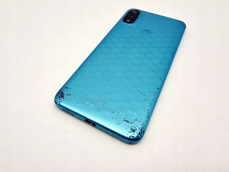 Смартфон Motorola Moto E20 2 ГБ / 32 ГБ 4G (LTE) синий