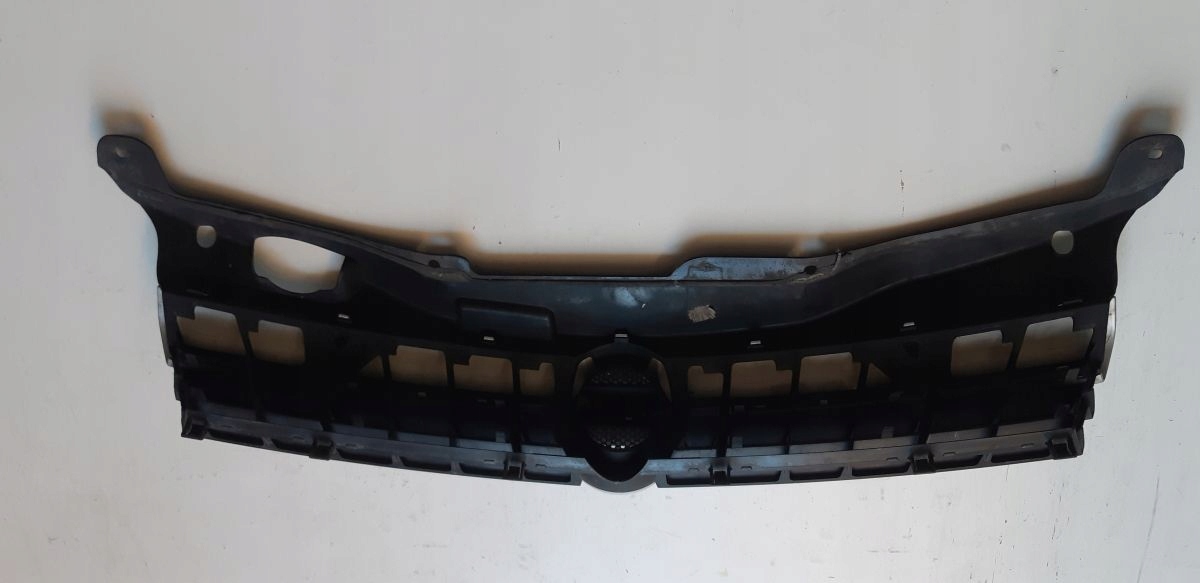 решетка радиатора opel Astra H 2004-2010