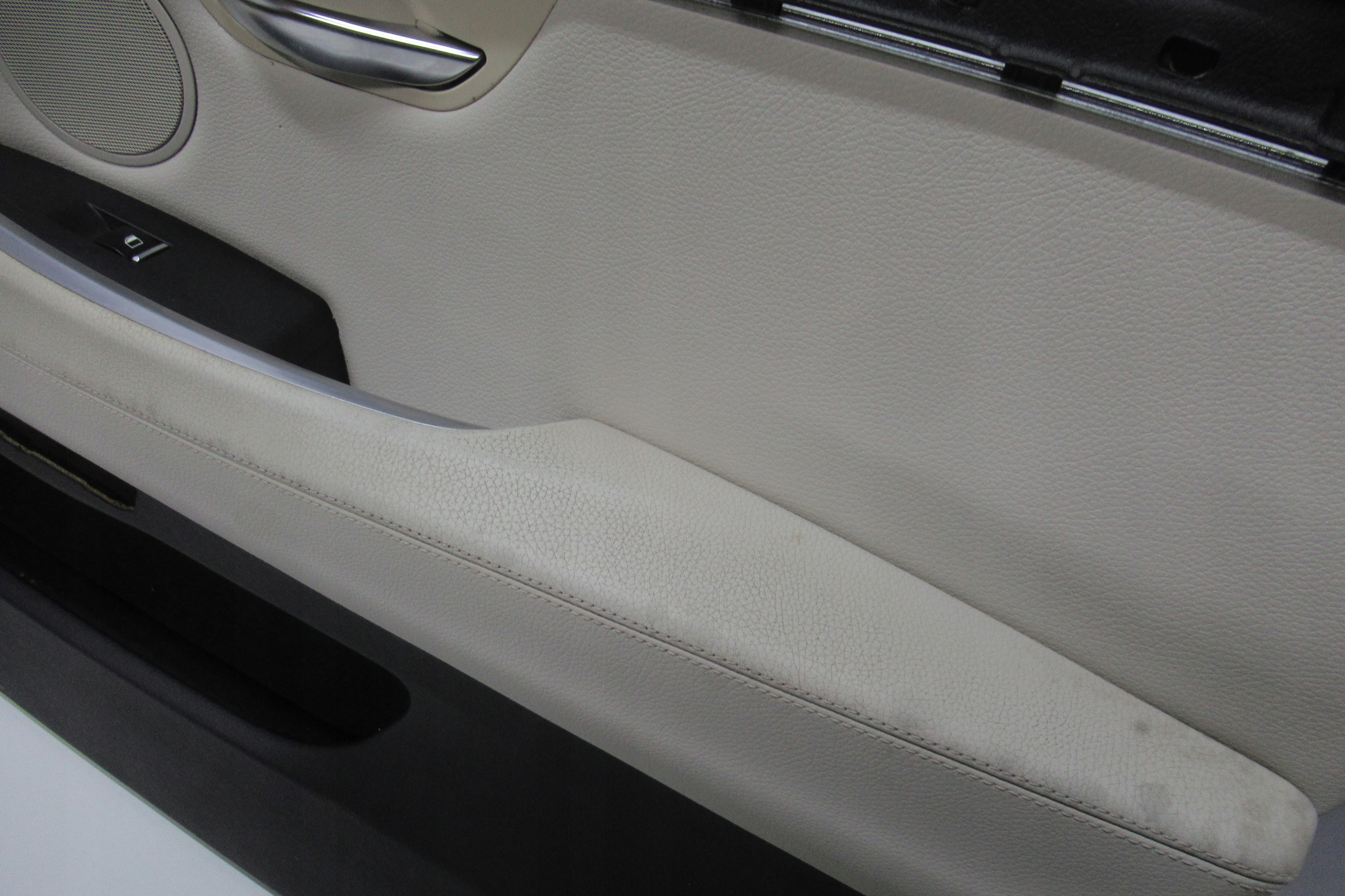 BMW 5GT 2009 side door right front