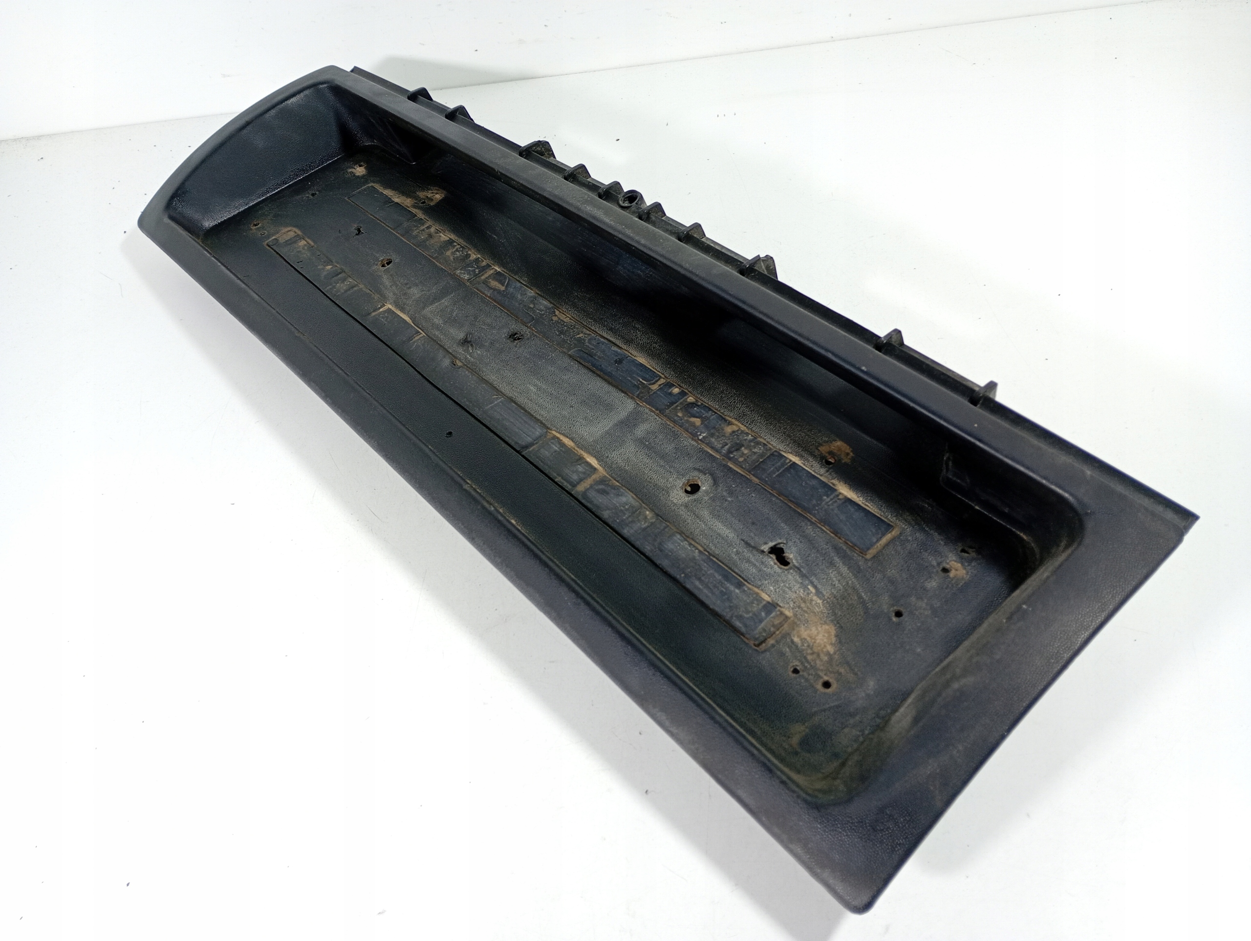 Audi A80 B4 80 91-96 cap light bonnet boot rear rear part OE 8A5853465
