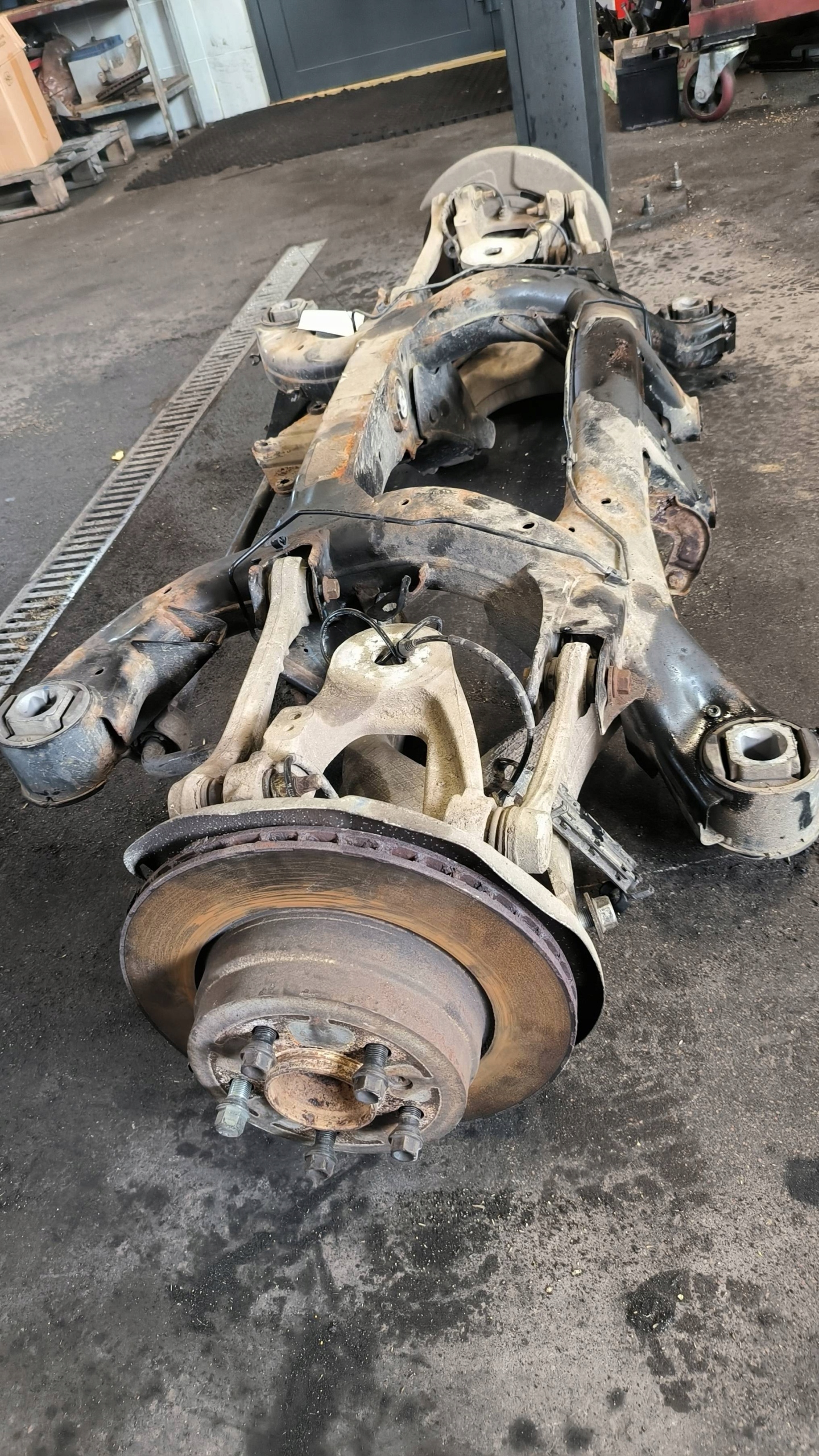 träger / Achsträger heck BMW X6 F16