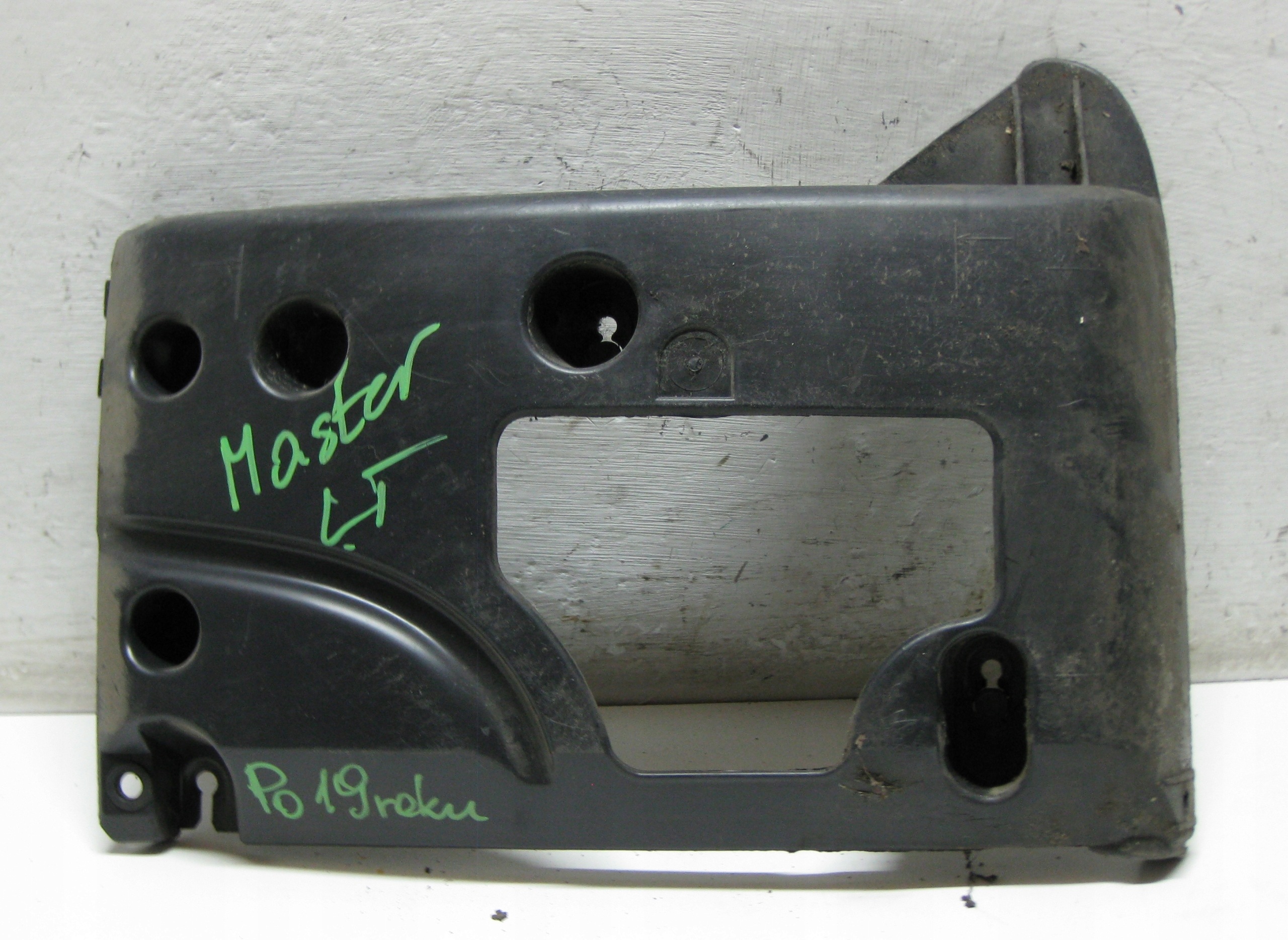 RENAULT MASTER III LIFT bumper bracket left rear part 852230001R