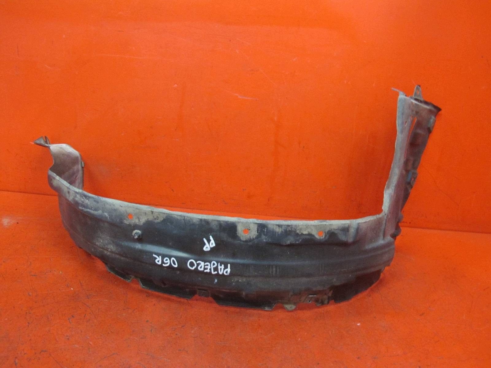 MITSUBISHI PAJERO 4 IV 06- mudguard right front front