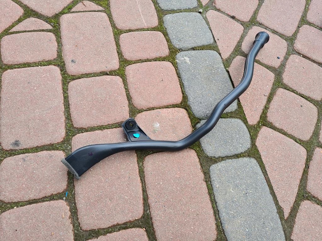 cijev prijenos odplyw vode Opel Insignia B 13479834