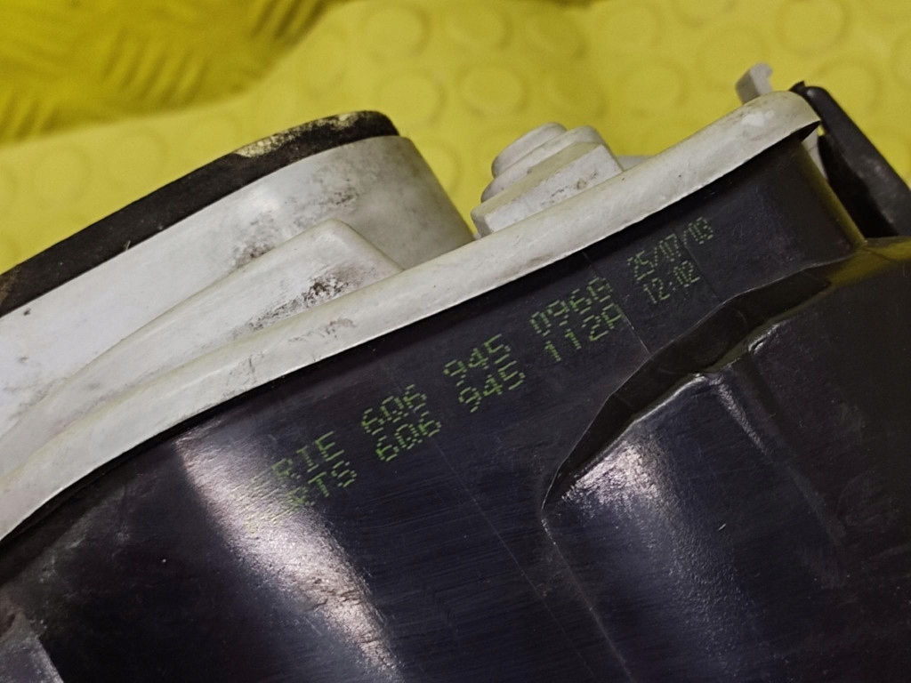 VW POLO IV 9N light right rear part 6Q6945096G