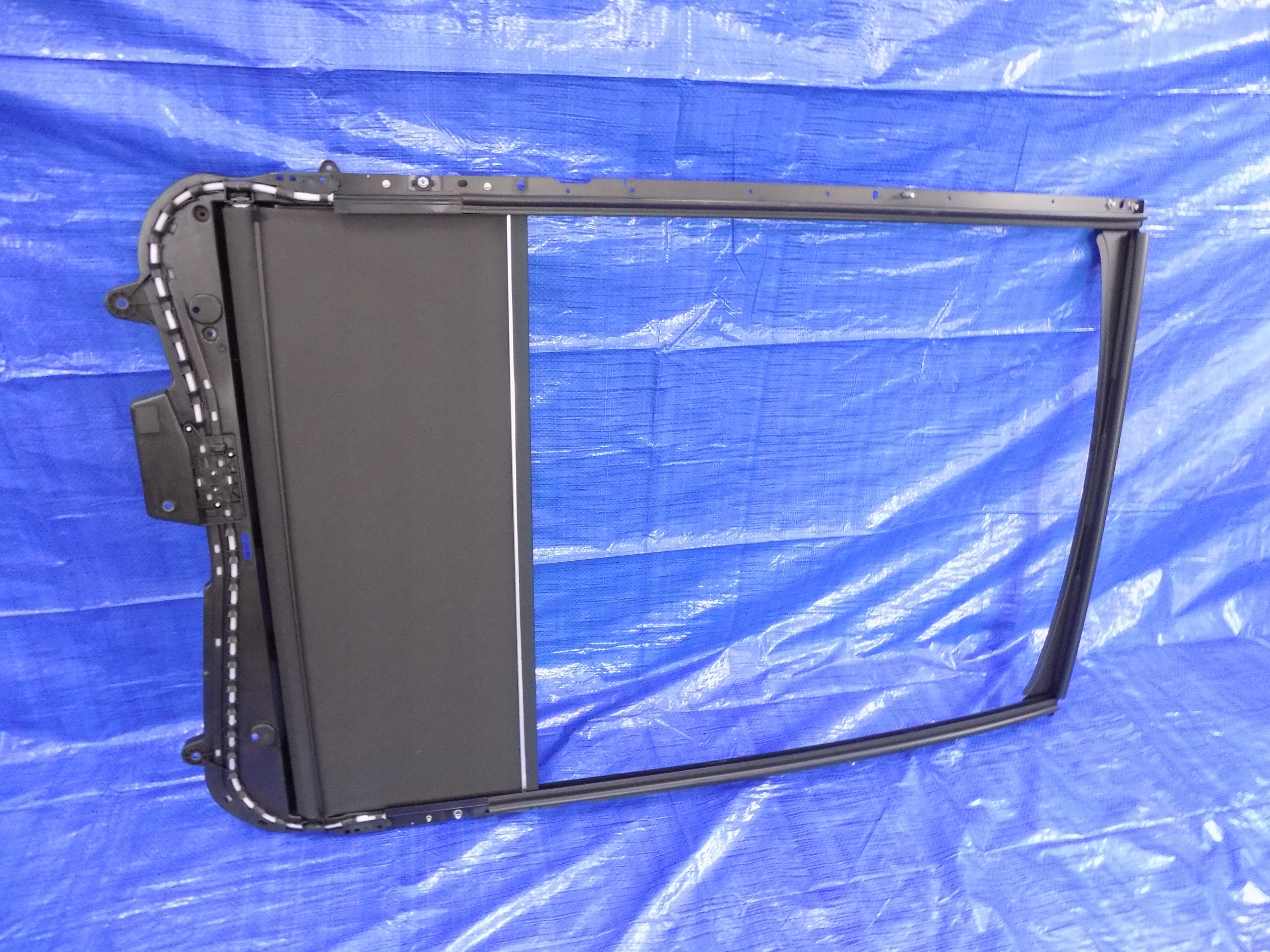 ROLETA ZALUZJA DACHOWA QASHQAI J11 LIFT 1 2DIG T