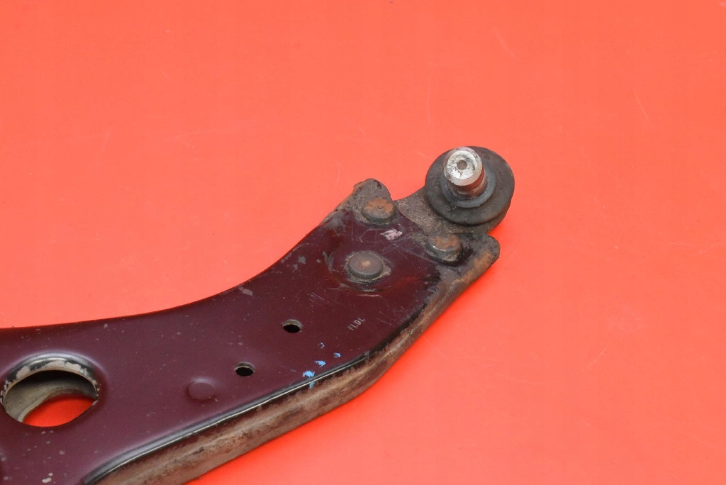 arm left front lower VOLVO V40 2 II 2.0 D4 190 KM 12-16