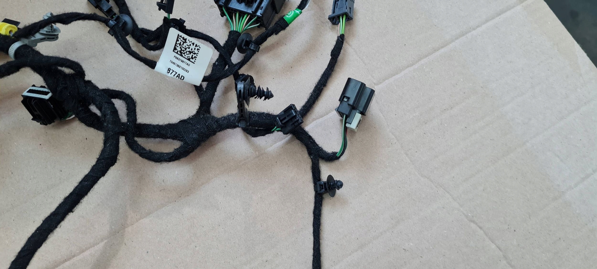 Jeep Grand Cherokee WL 2022 bundle wiring seat left front P68379909AD
