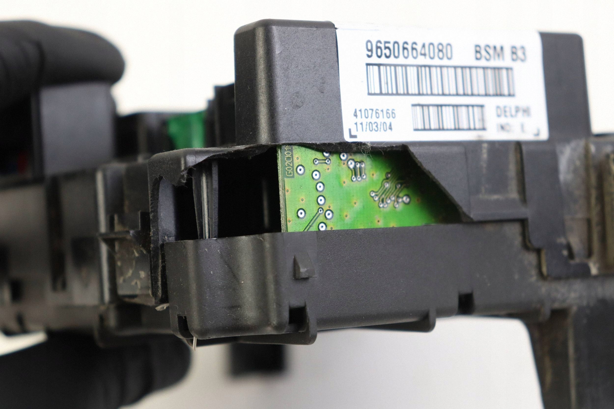 CITROEN PEUGEOT module compartment control unit BSM 9650664080