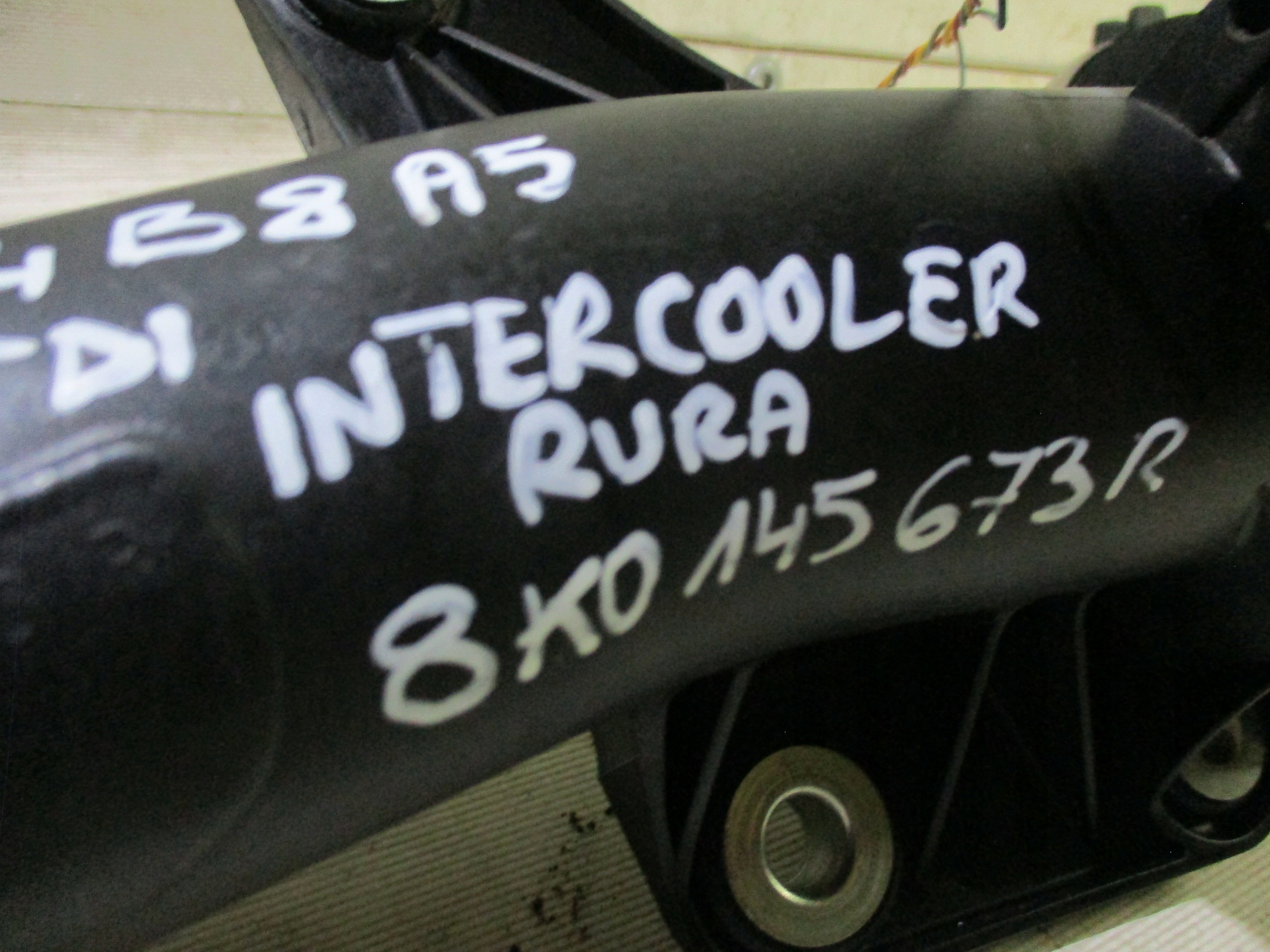 ROHR INTERCOOLER AUDI A4, B8,A5, 2,7 3,0 TDI 8K0145673R