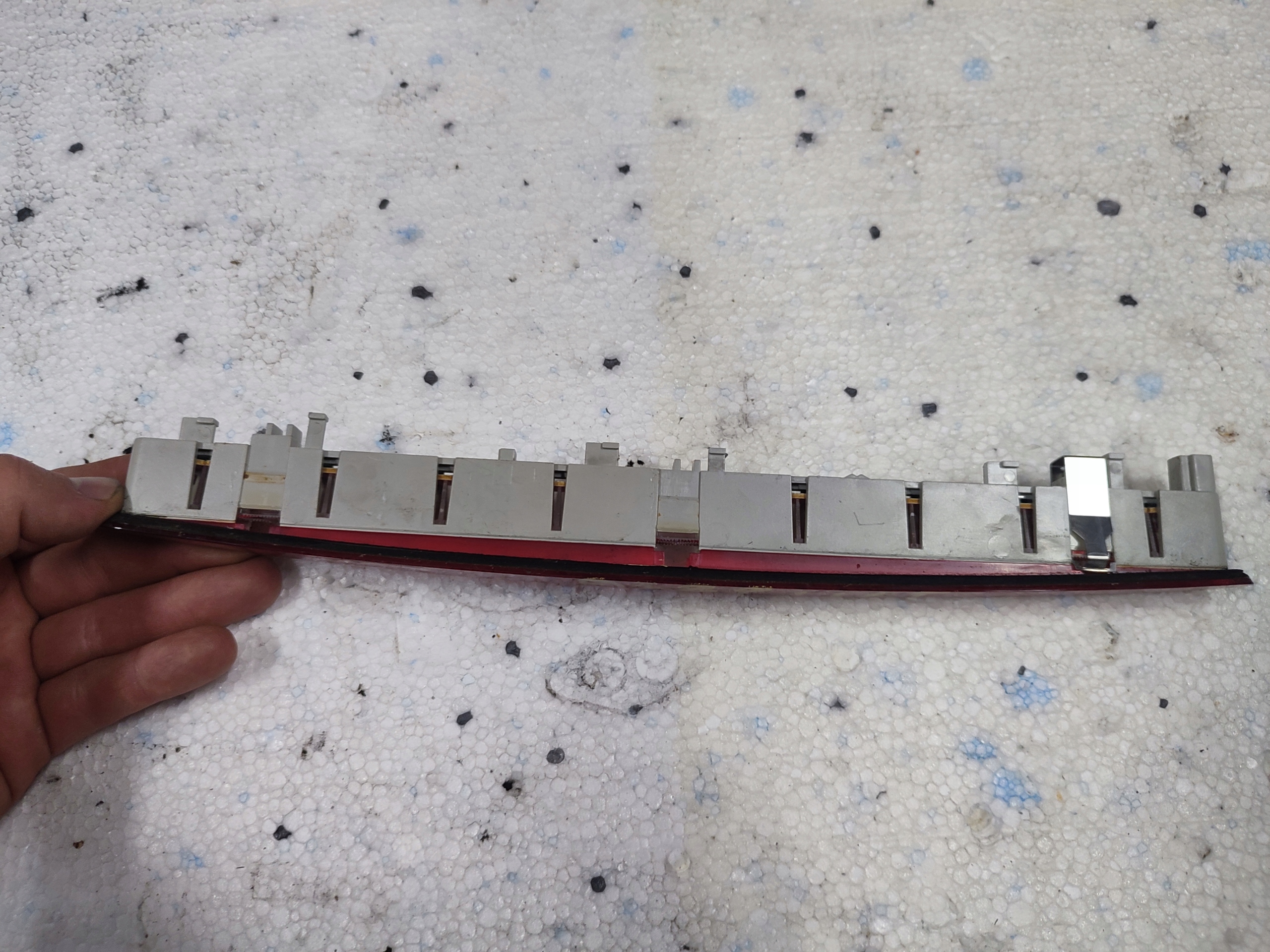 TRZECIE Fény STOPU AUDI A3 8P LIFT 3D 8P3945097