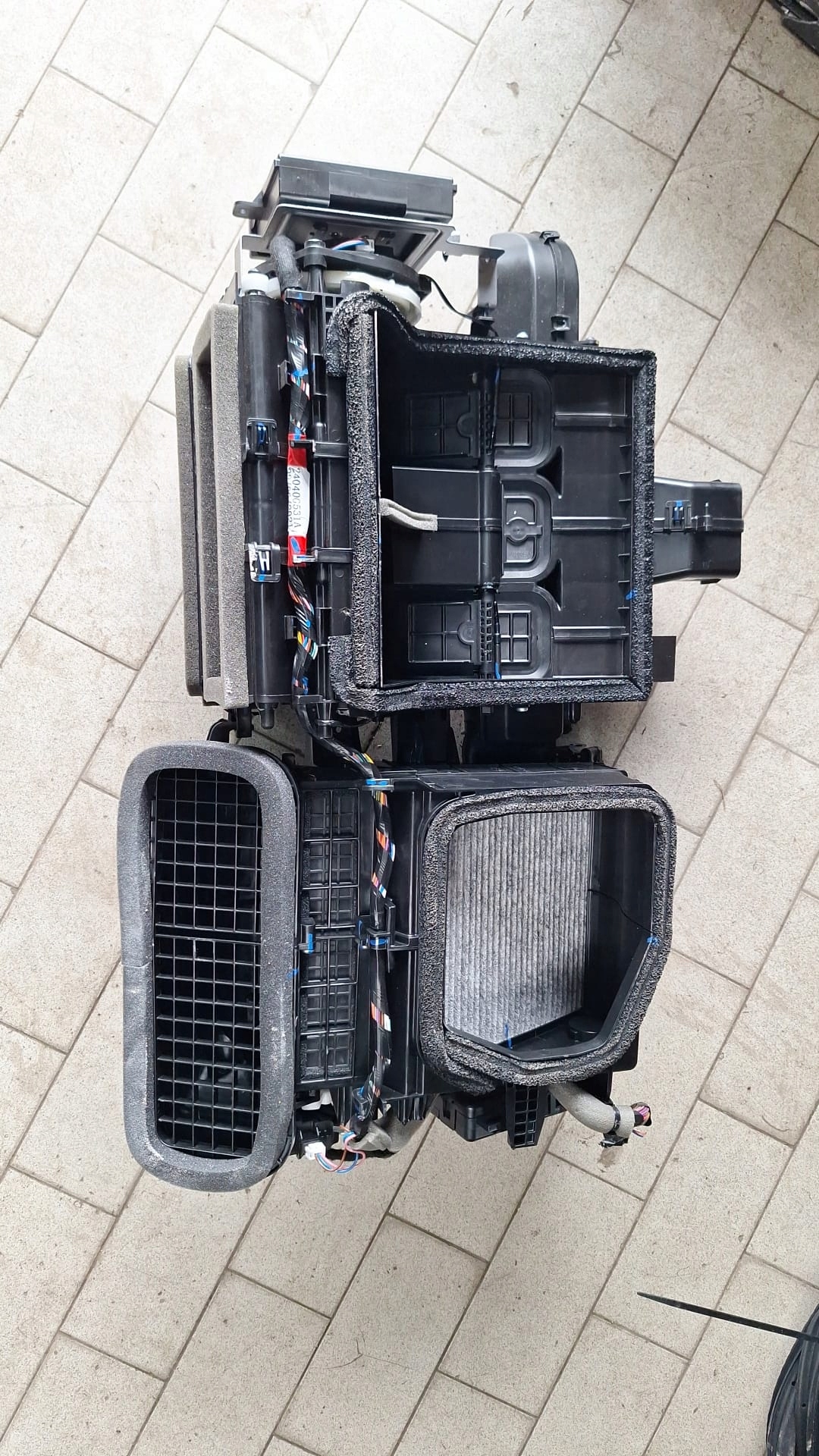 радиатор отопителя renault MEGANE V E-TECH 272985MZ4A