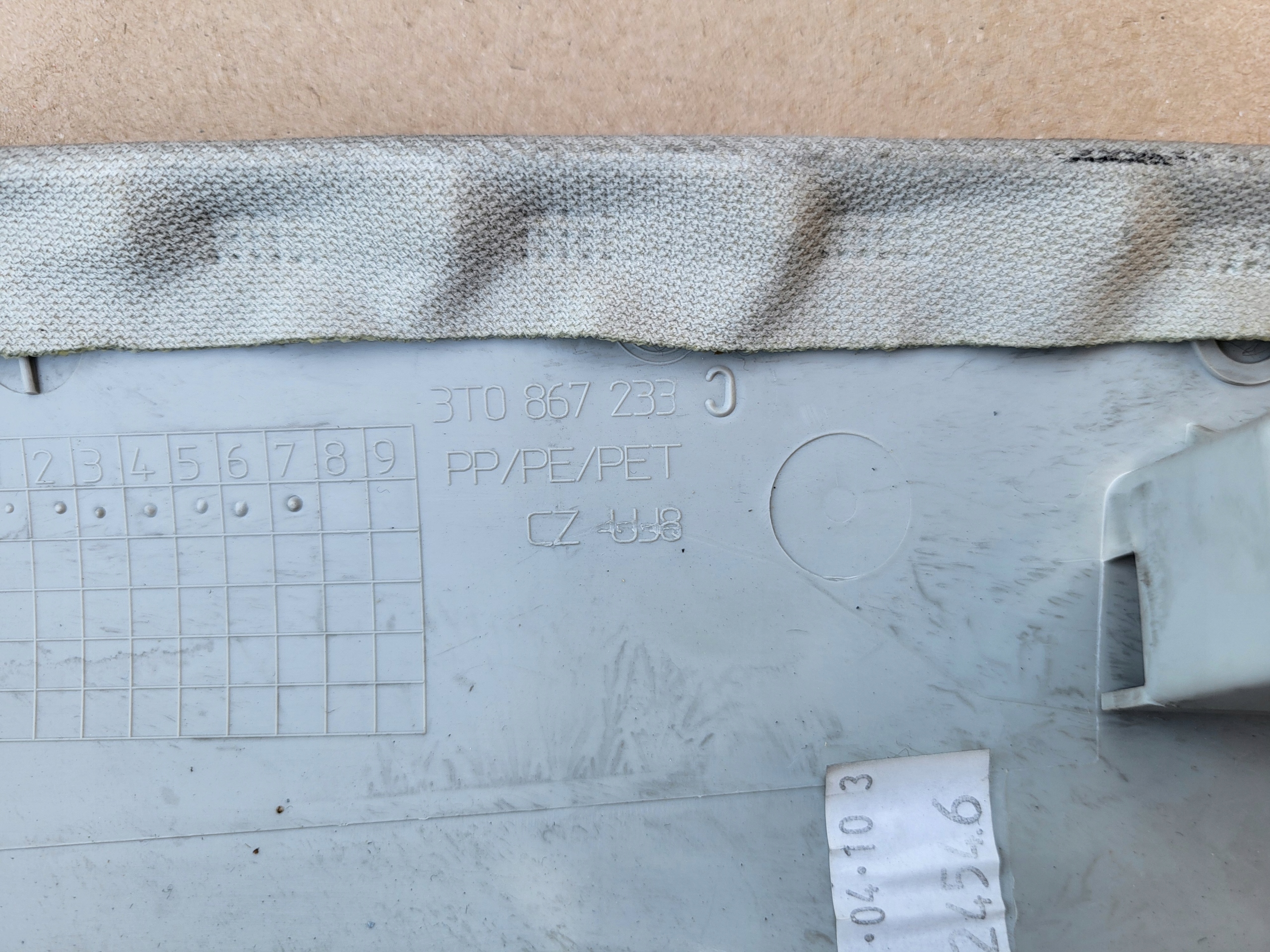 cover side SLUPKA A left front SKODA SUPERB II 3T OE SZARE