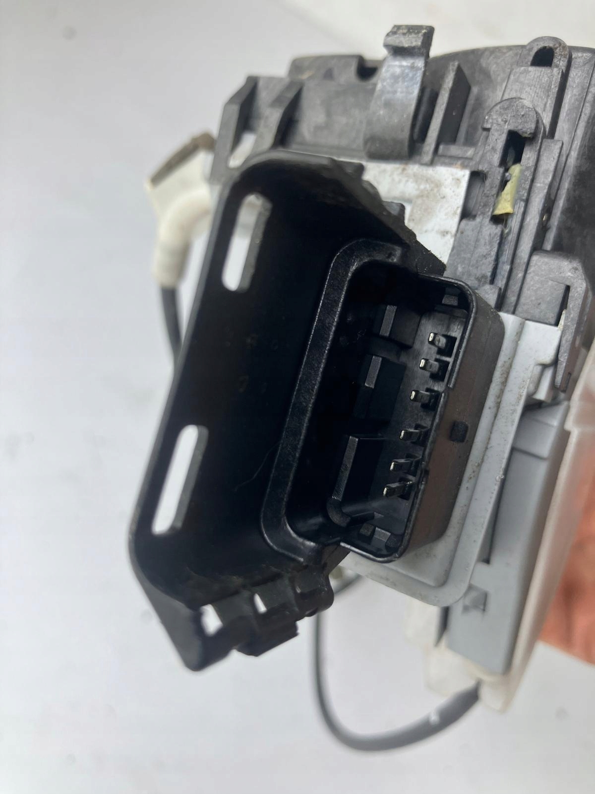 lock door left front PEUGEOT 508 and PSA851920