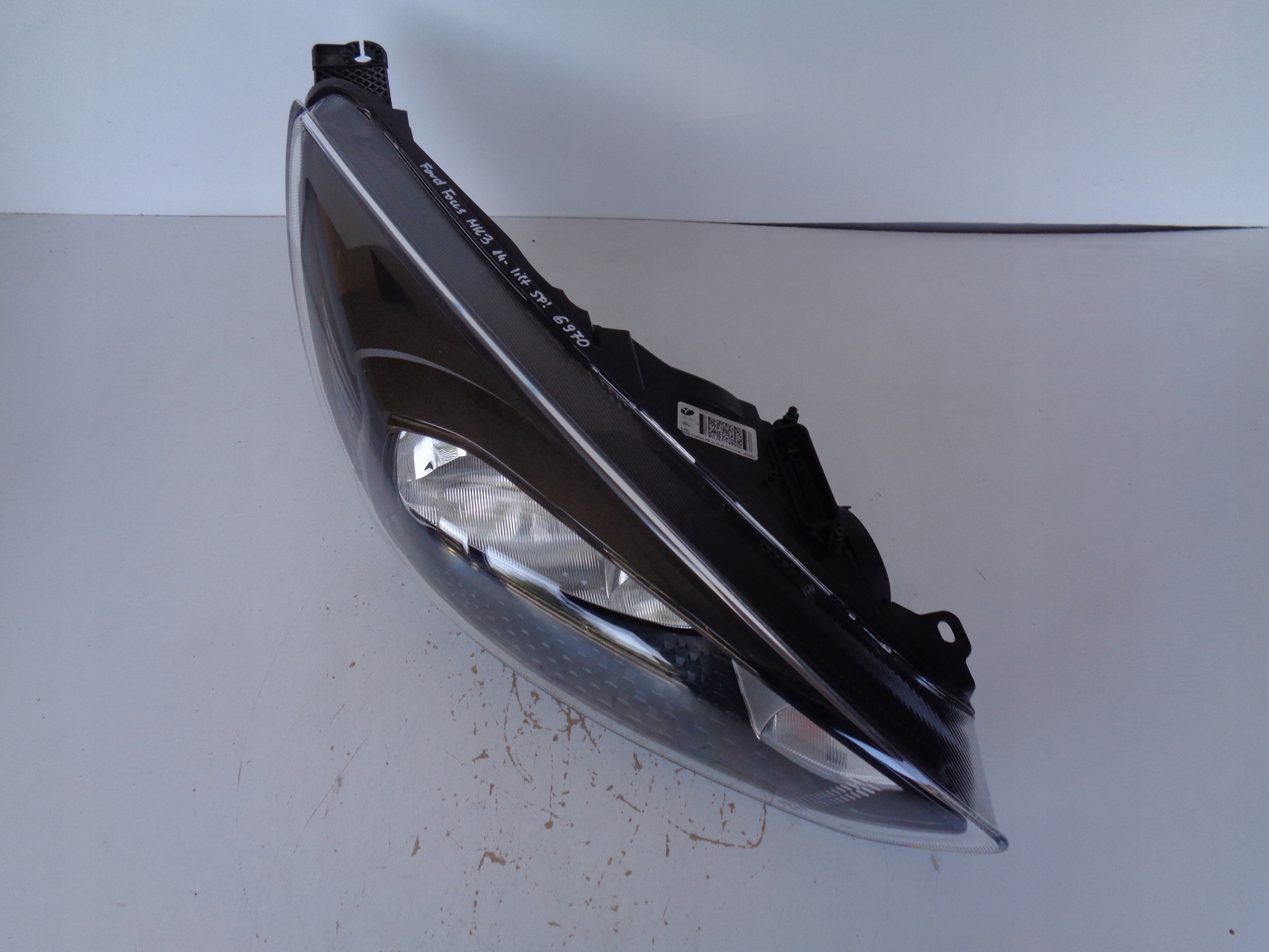 light right REFLEKTOR FORD FOCUS MK3 14- LIFT CIEMNA