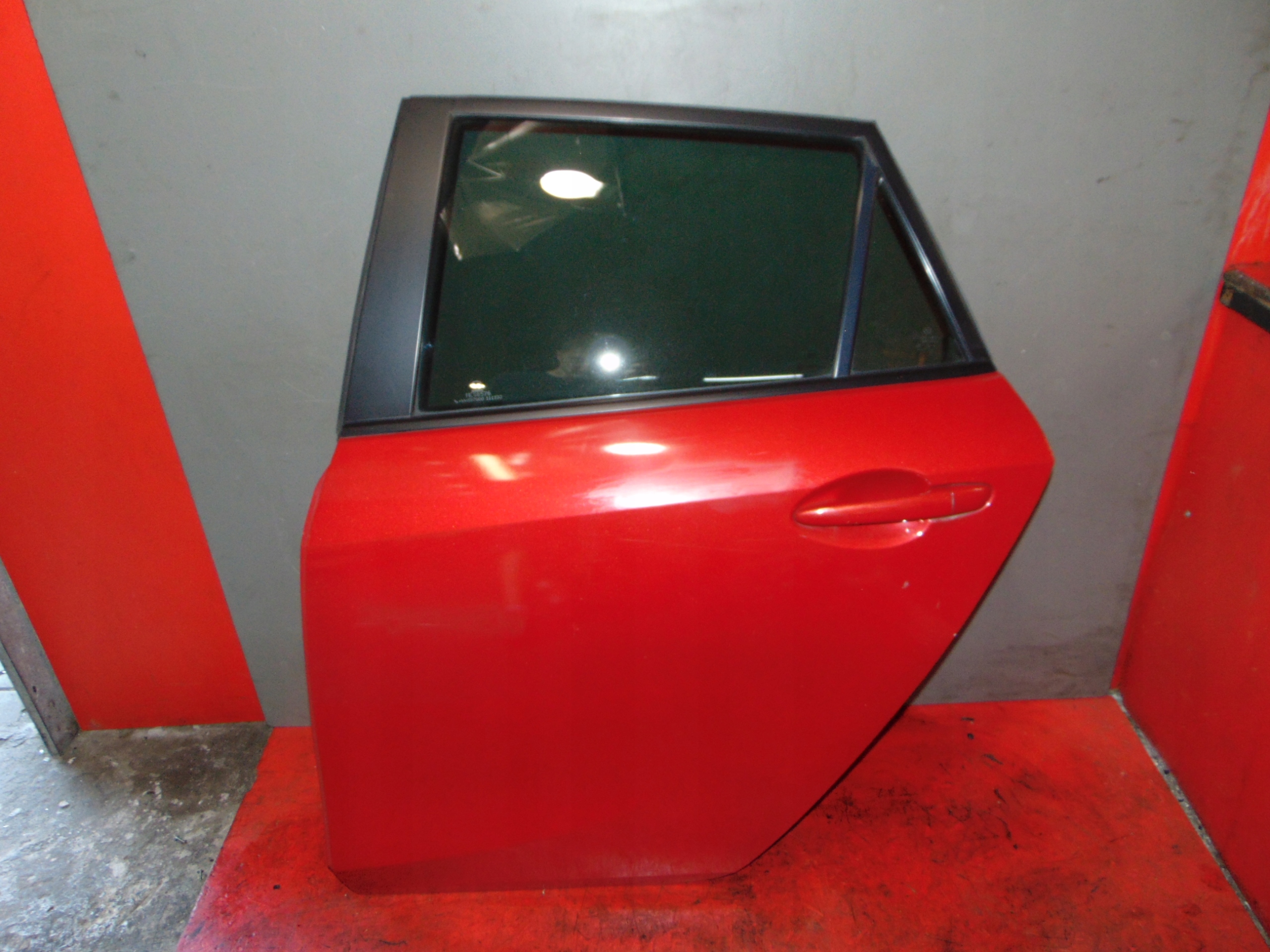 MAZDA 3 II BL 08-14 Tür heck links rote HB