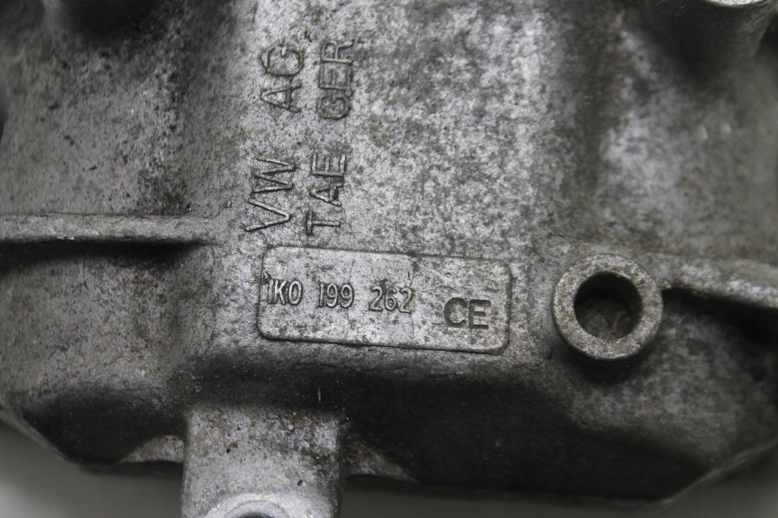 holder engine mount 1K0199262CE VW PASSAT CC 2.0 TDI 08-16
