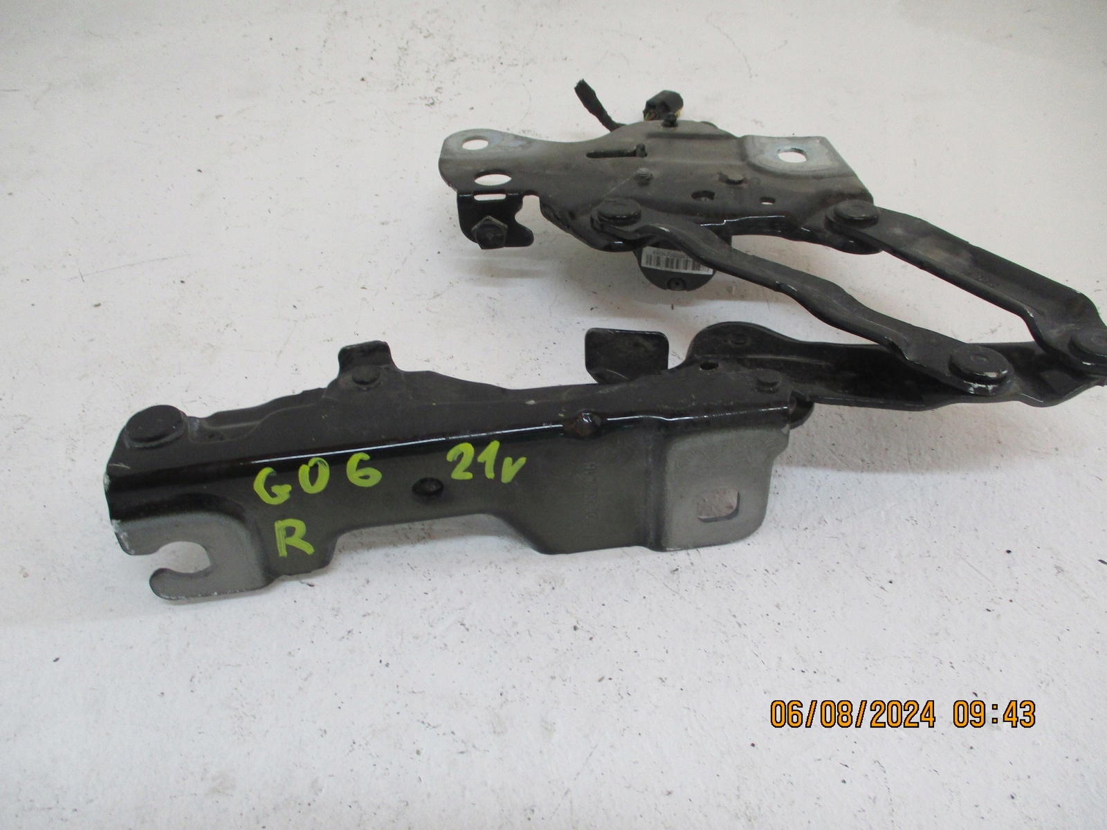 hinge bonnets BMW X6 G06 PIROTECHNICZNY 7418202 7418201