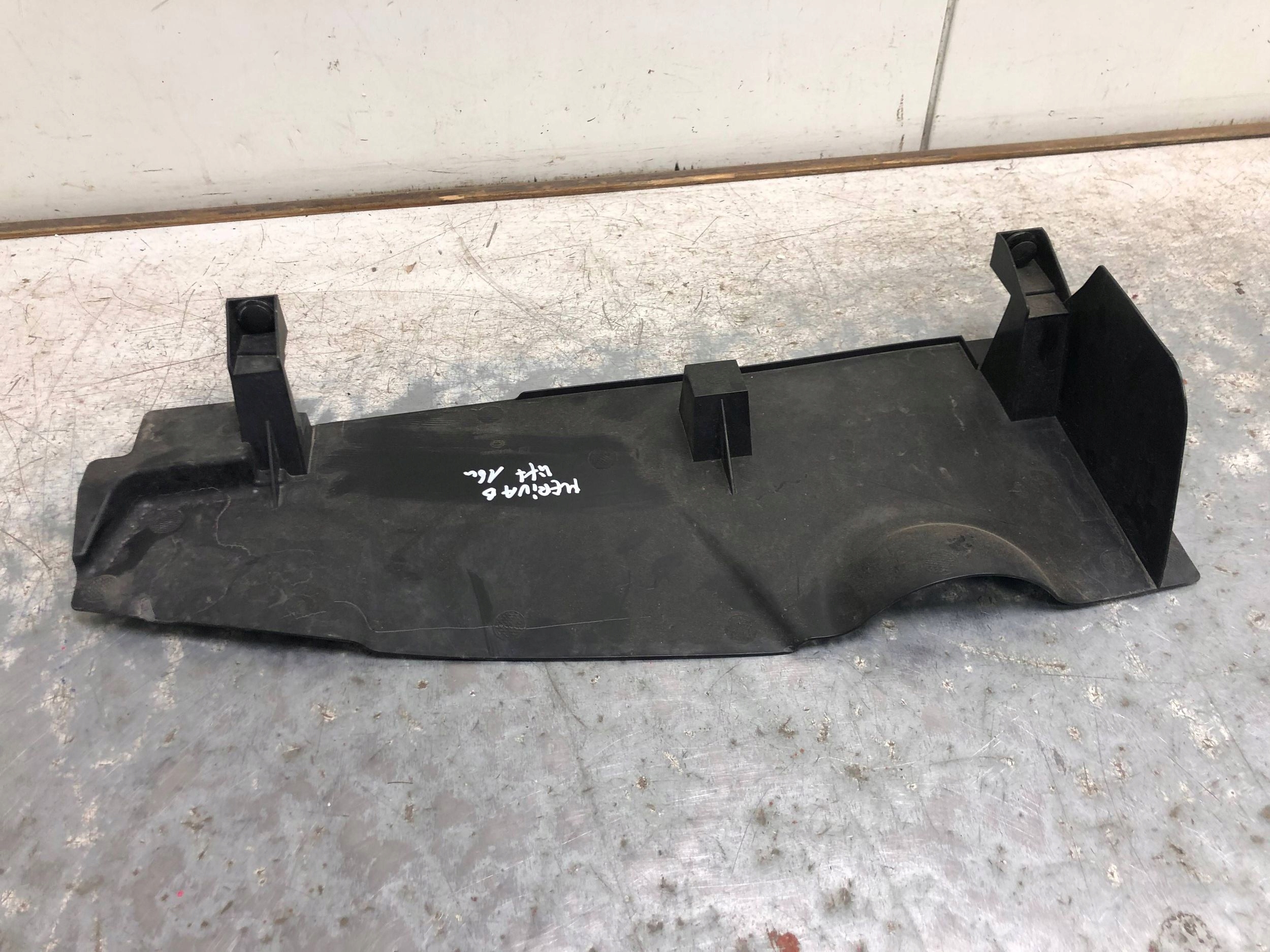 kryt stěny předního OPEL MERIVA B LIFT 13445115