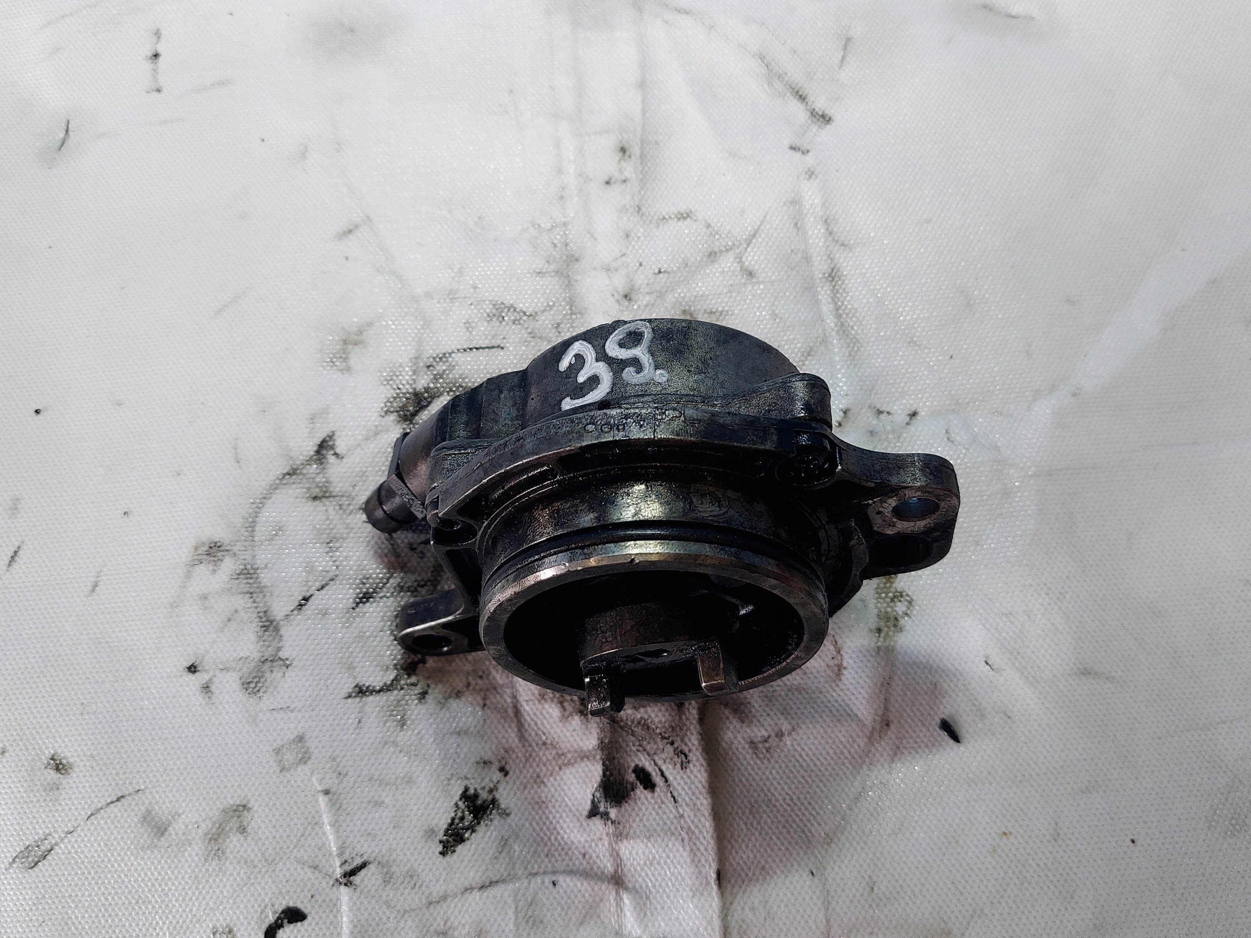 pump VACUM BMW 5 525TDS E34 72162503