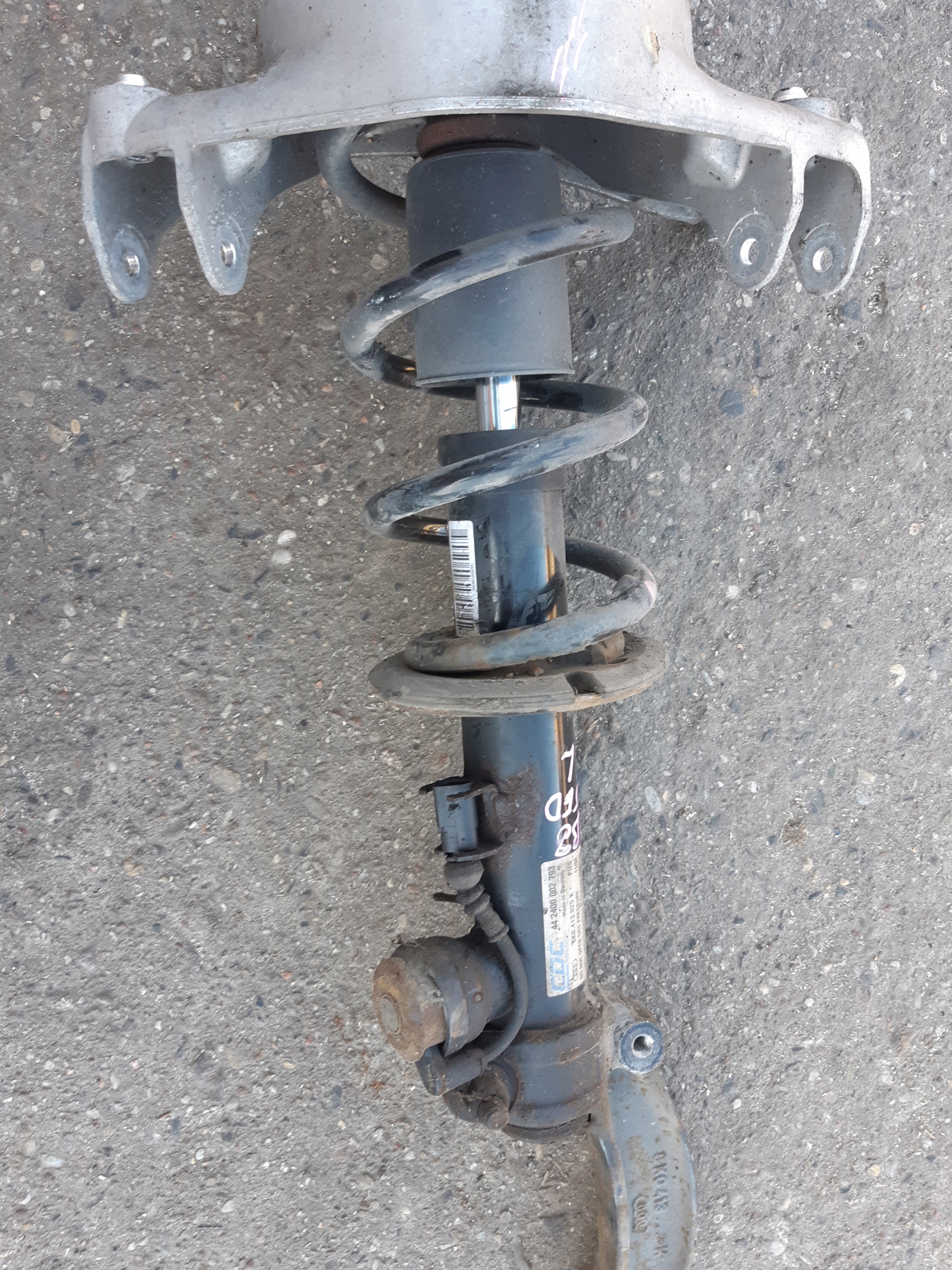 AUDI A4 B8 shock absorber AKTYWNY left front 8K0413029K