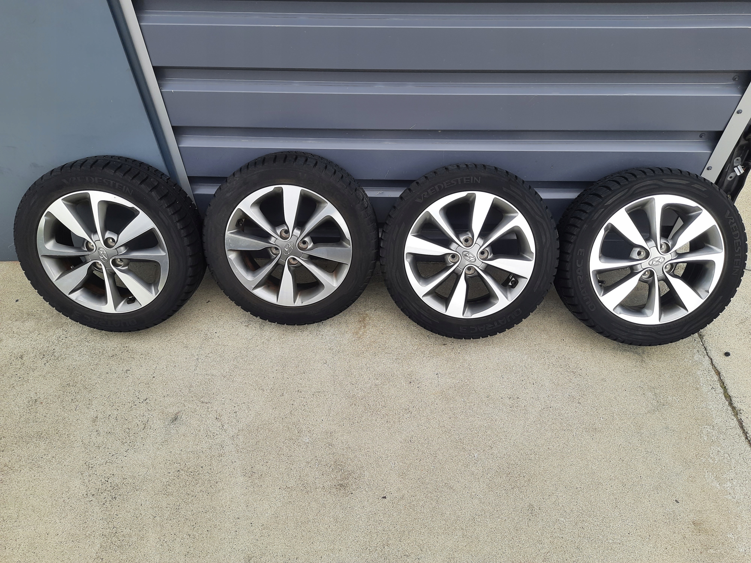 ДИСКИ АЛЮМИНИЕВОЕ С ШИНЫ HYUNDAI I20 II R16