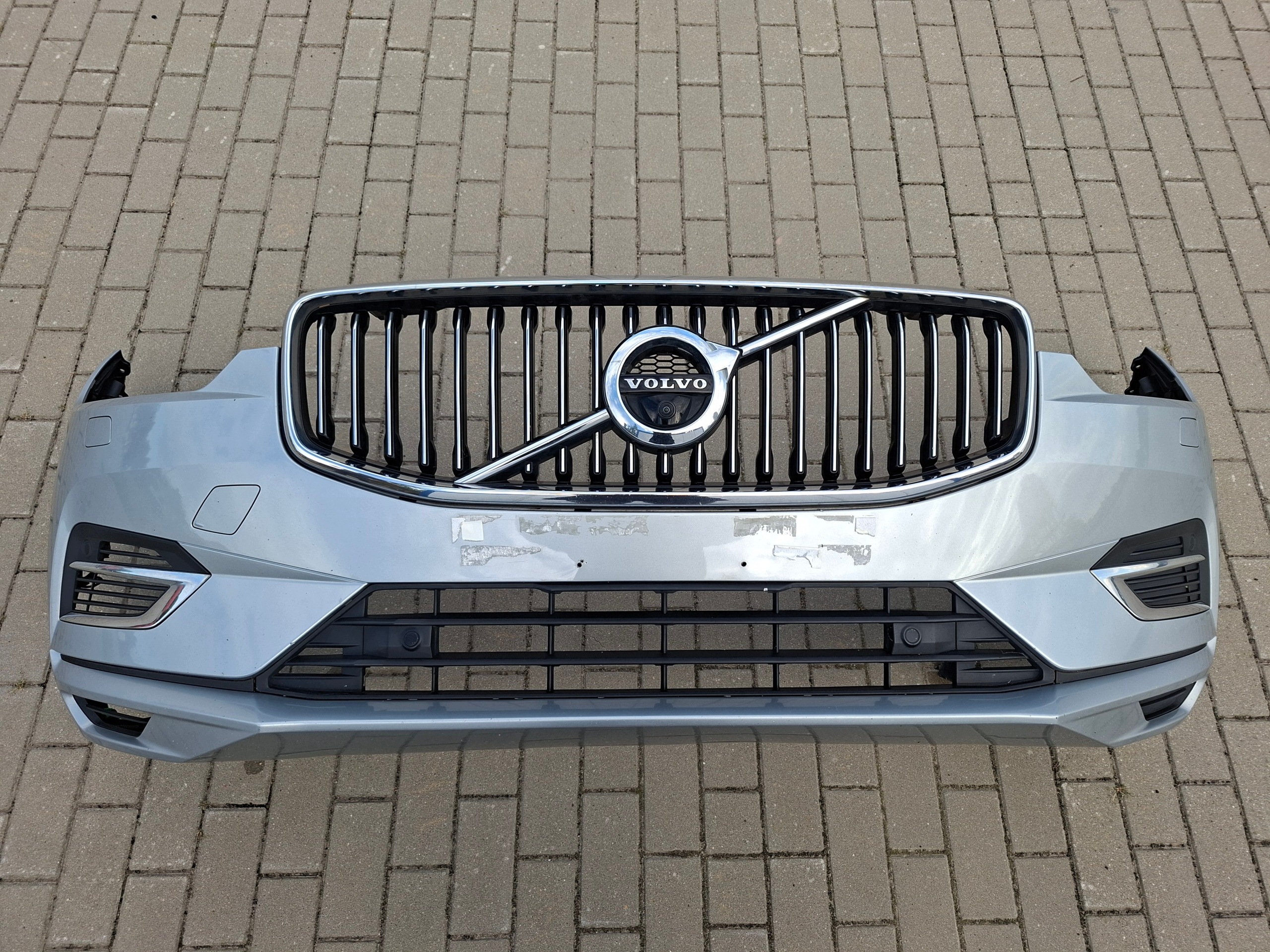 bumper front front complete PDC KAMERA VOLVO XC60 II INSCRIPTION 477-46