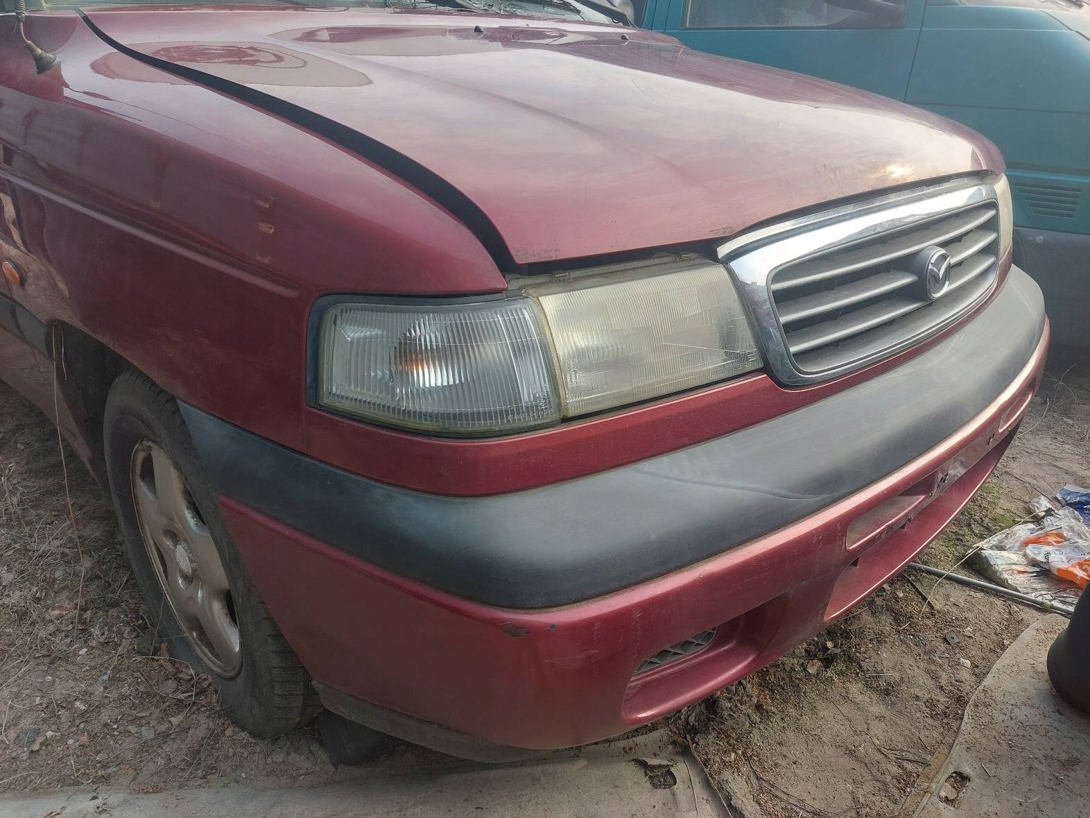 комплектный перед mazda MPV и FL
