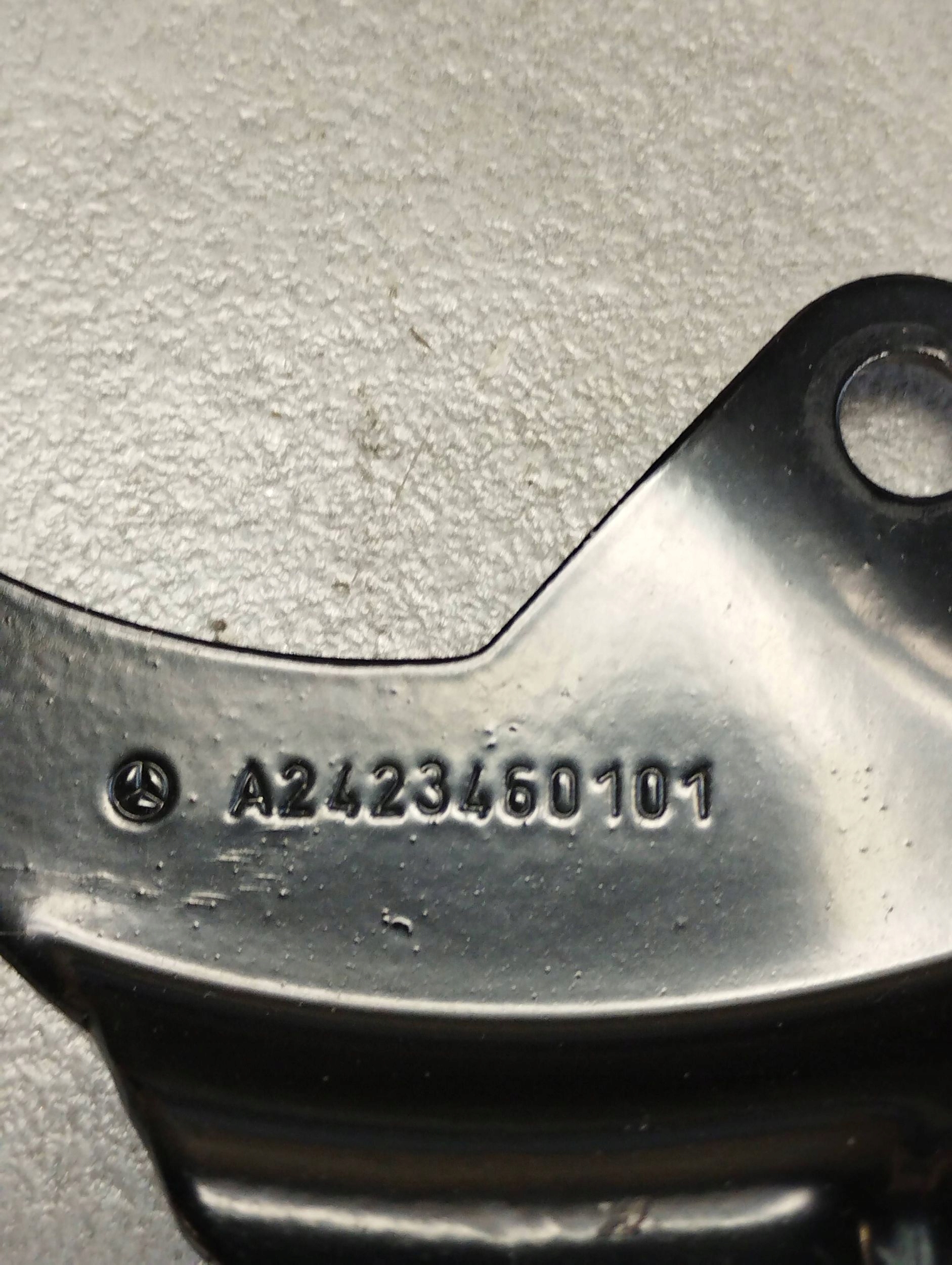 Mercedes-Benz B W246 W242 bracket A2423460101