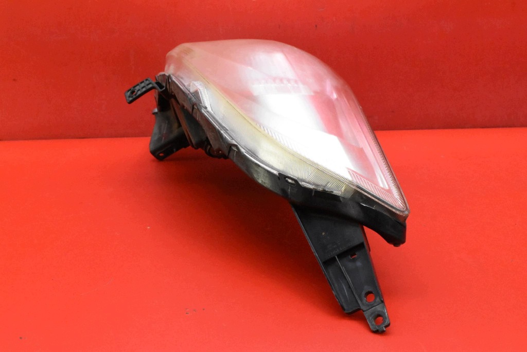 REFLEKTOR right light front EU P8798R SUZUKI SWIFT 5 V MK7 10-15