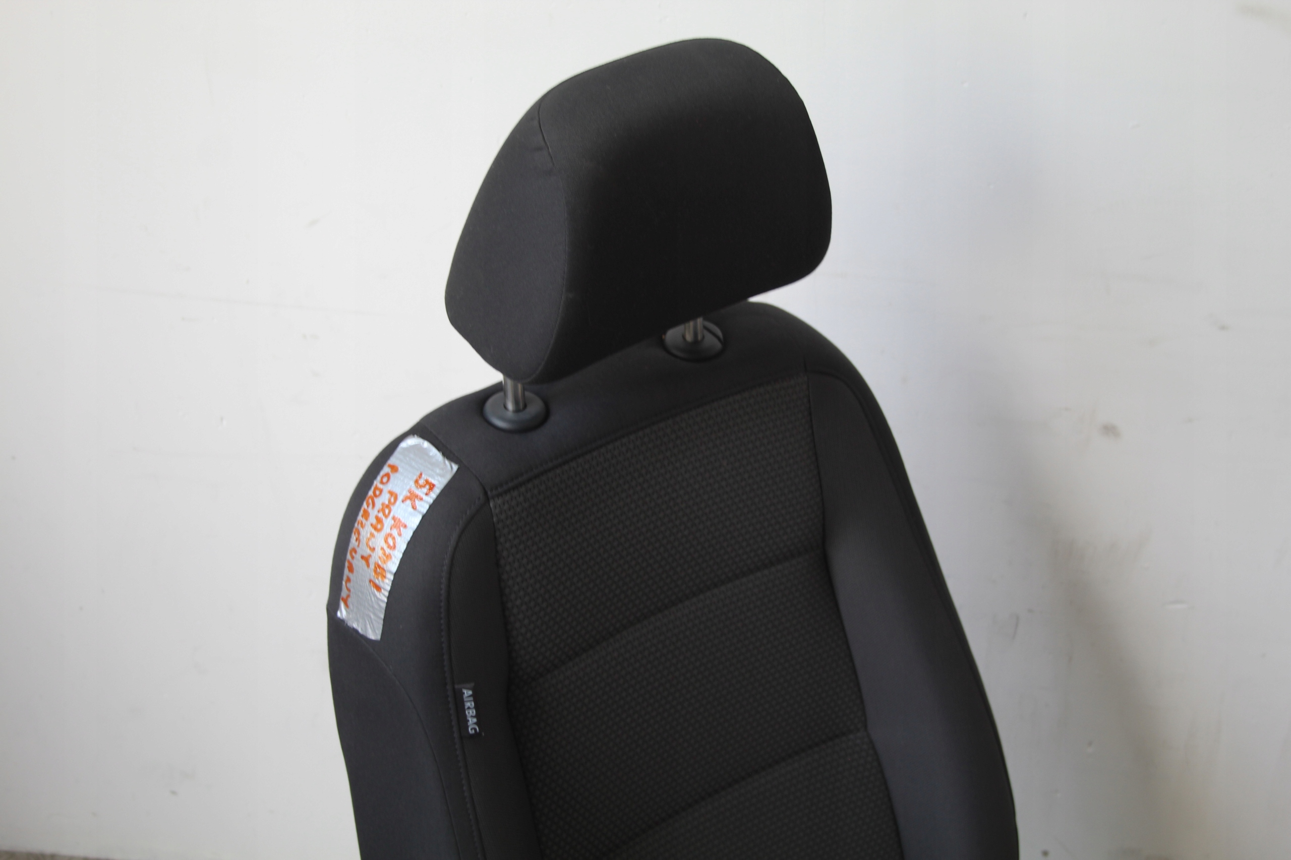 seat right front SKLADANY VW GOLF VI 6 1K9 KOMBI