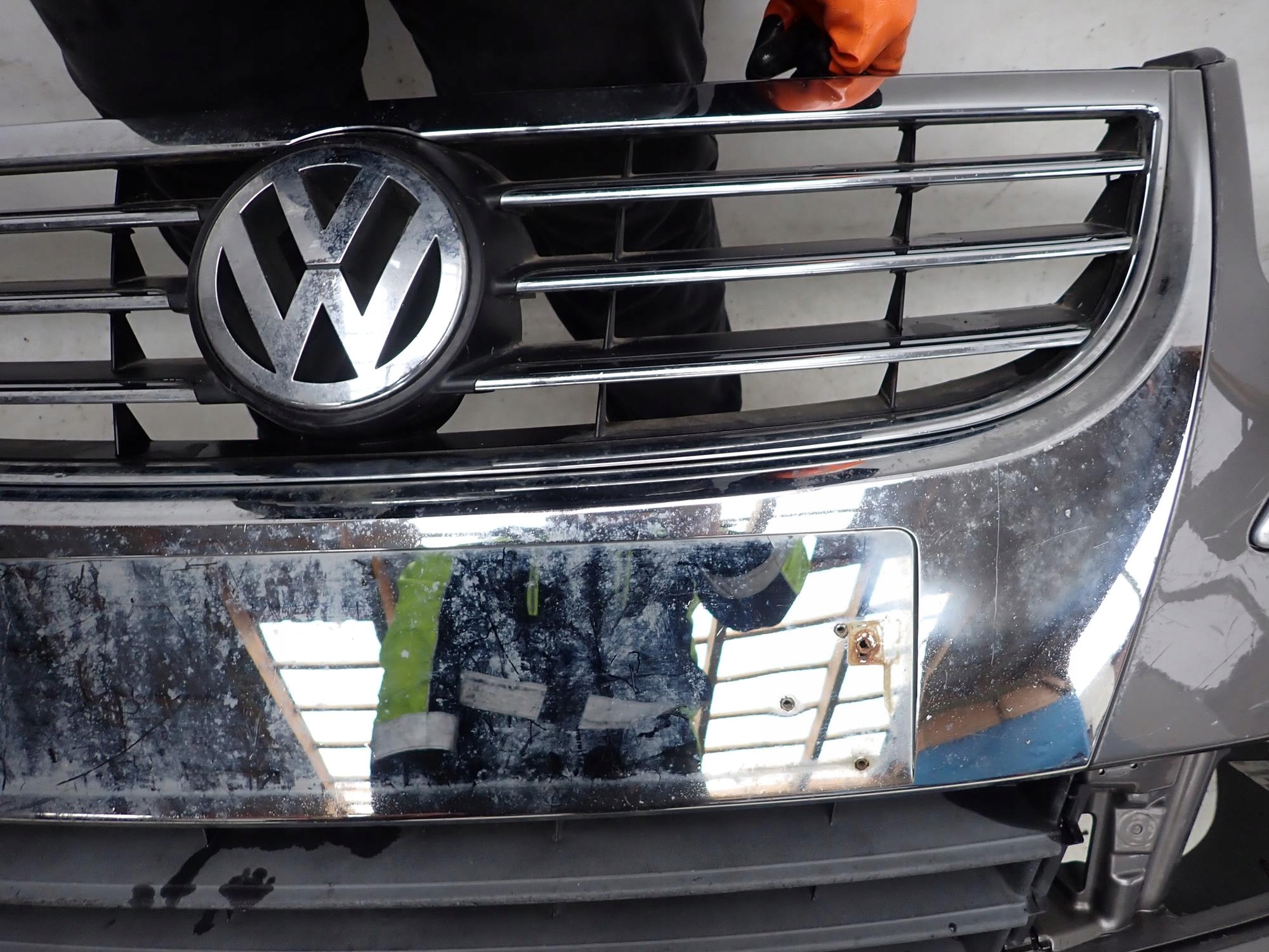 VW TOURAN and 1 LIFT 06-10 bumper front front washer