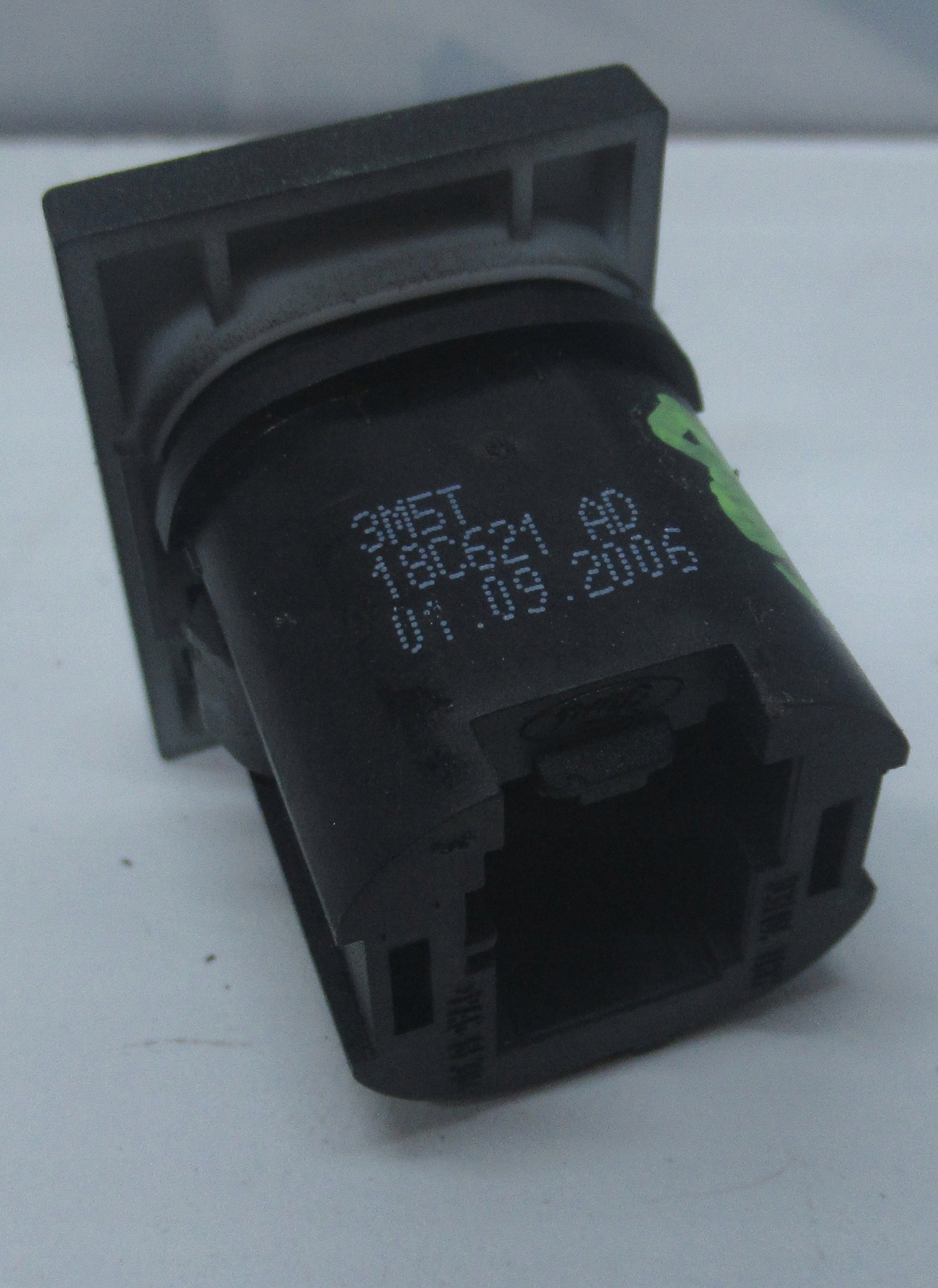 switch OGRZEWANIA windows FORD FOCUS MK2 3M5T 18C621 AD