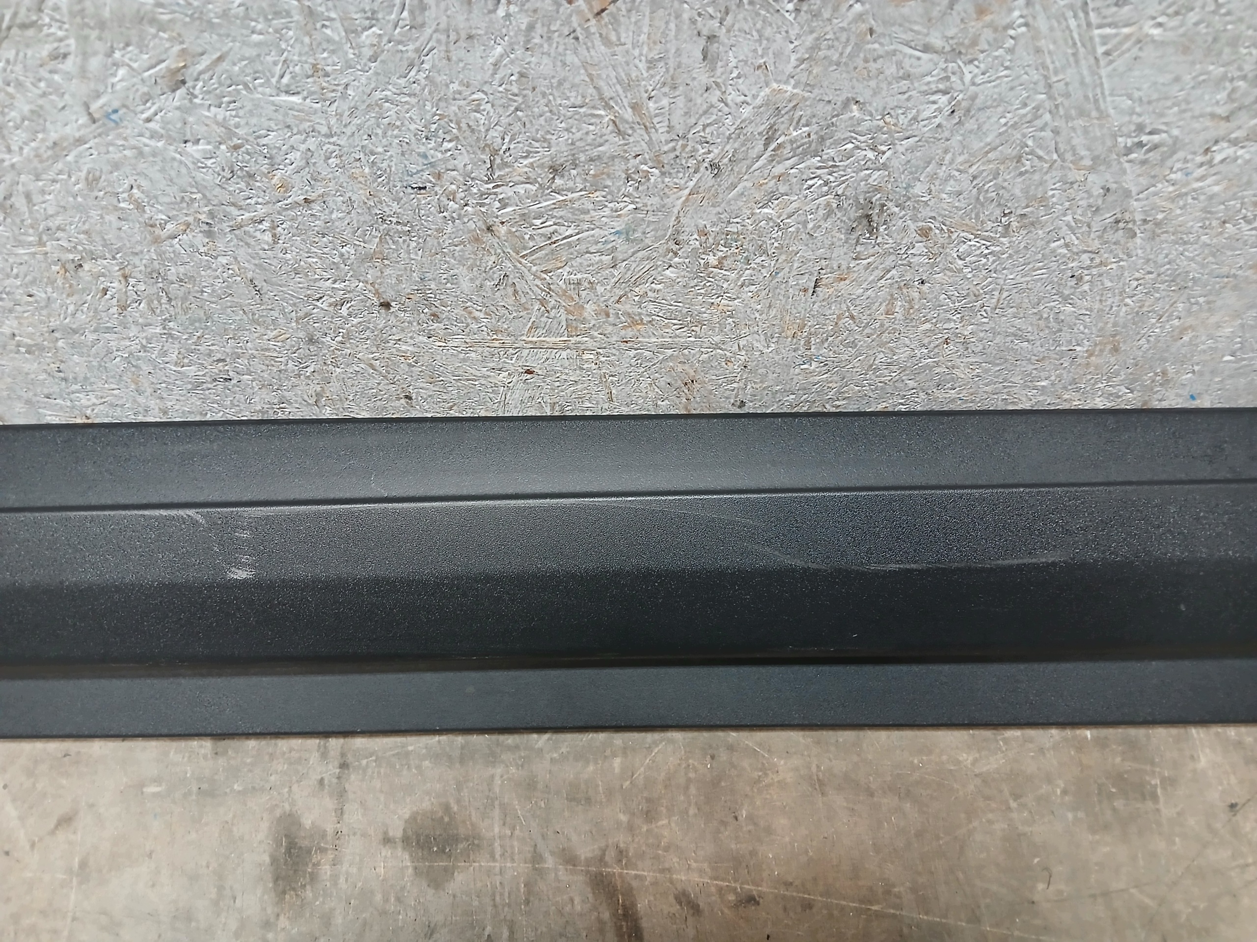 threshold left moulding cap threshold PORSCHE MACAN II 2 95C 95C853857C