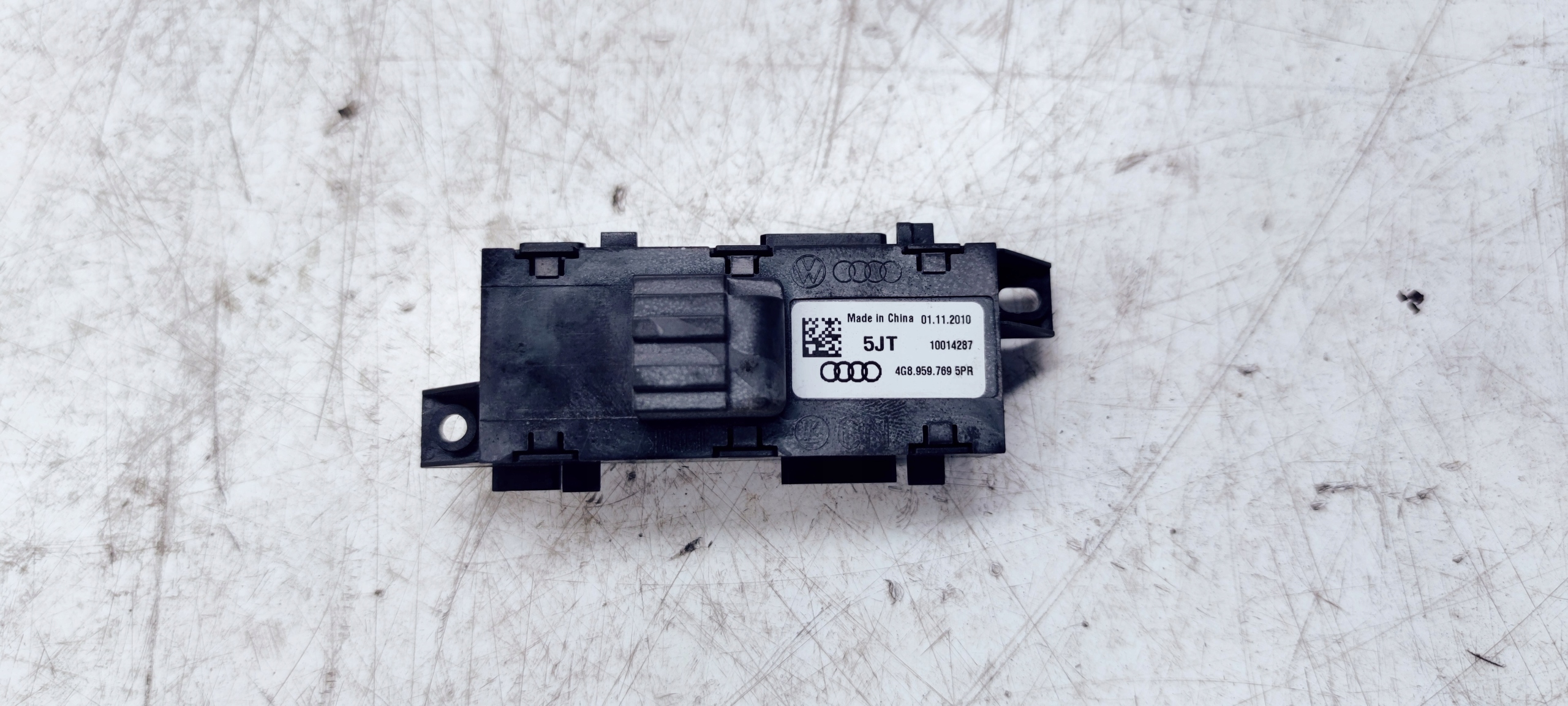 PANEL PAMIECI seat left front AUDI A7 4G8959769