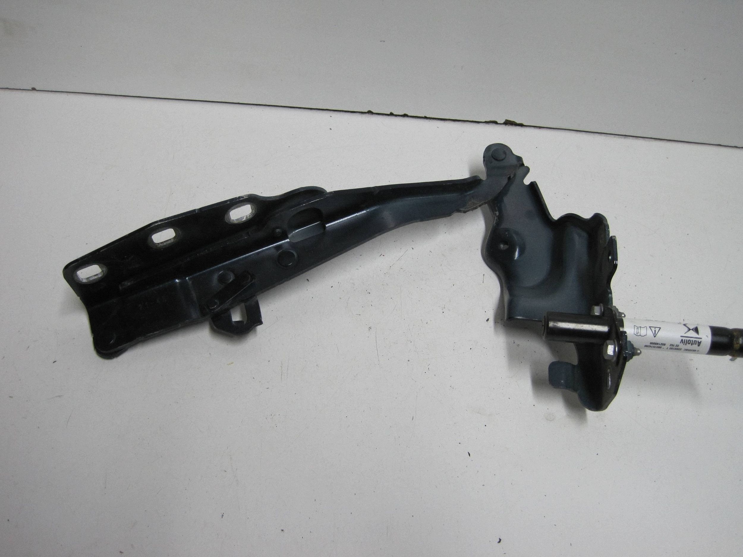 hinge bonnets right CITROEN DS9 9813071980
