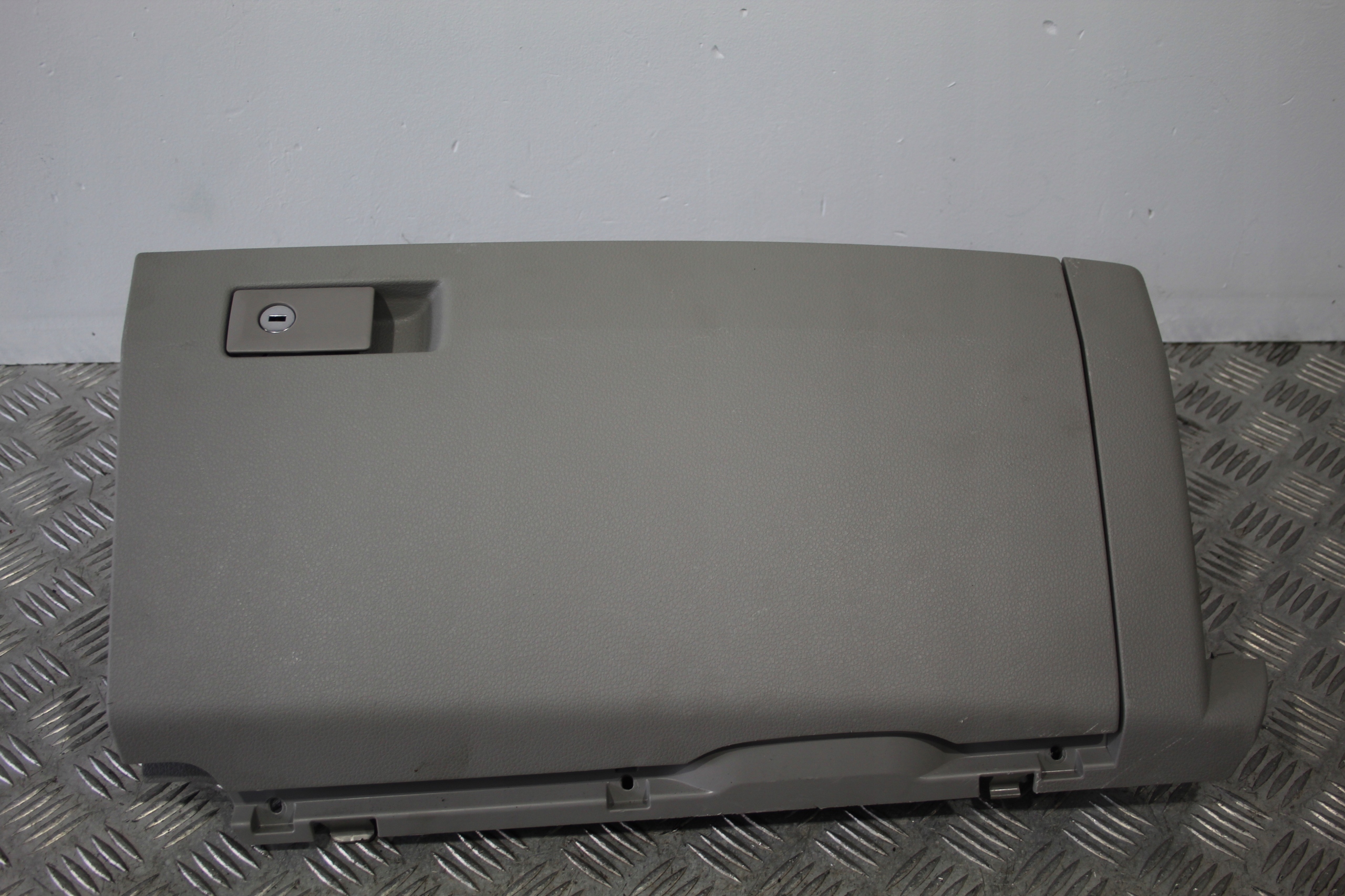 BOÎTE A GANT PASSAGER CONSOLE MULTIVAN CARAVELLE T6 7E5 7E