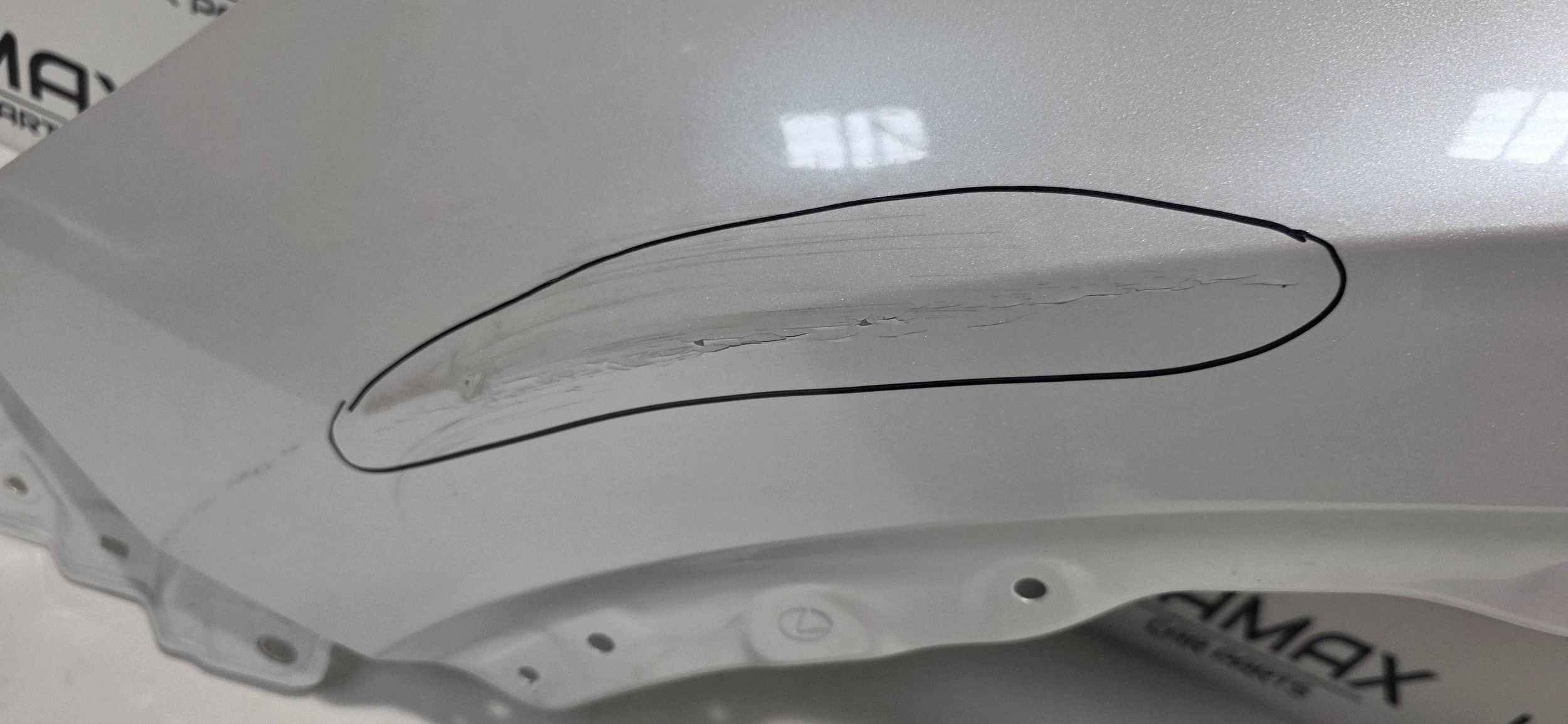 Aile Gauche Bouche buse Lexus NX