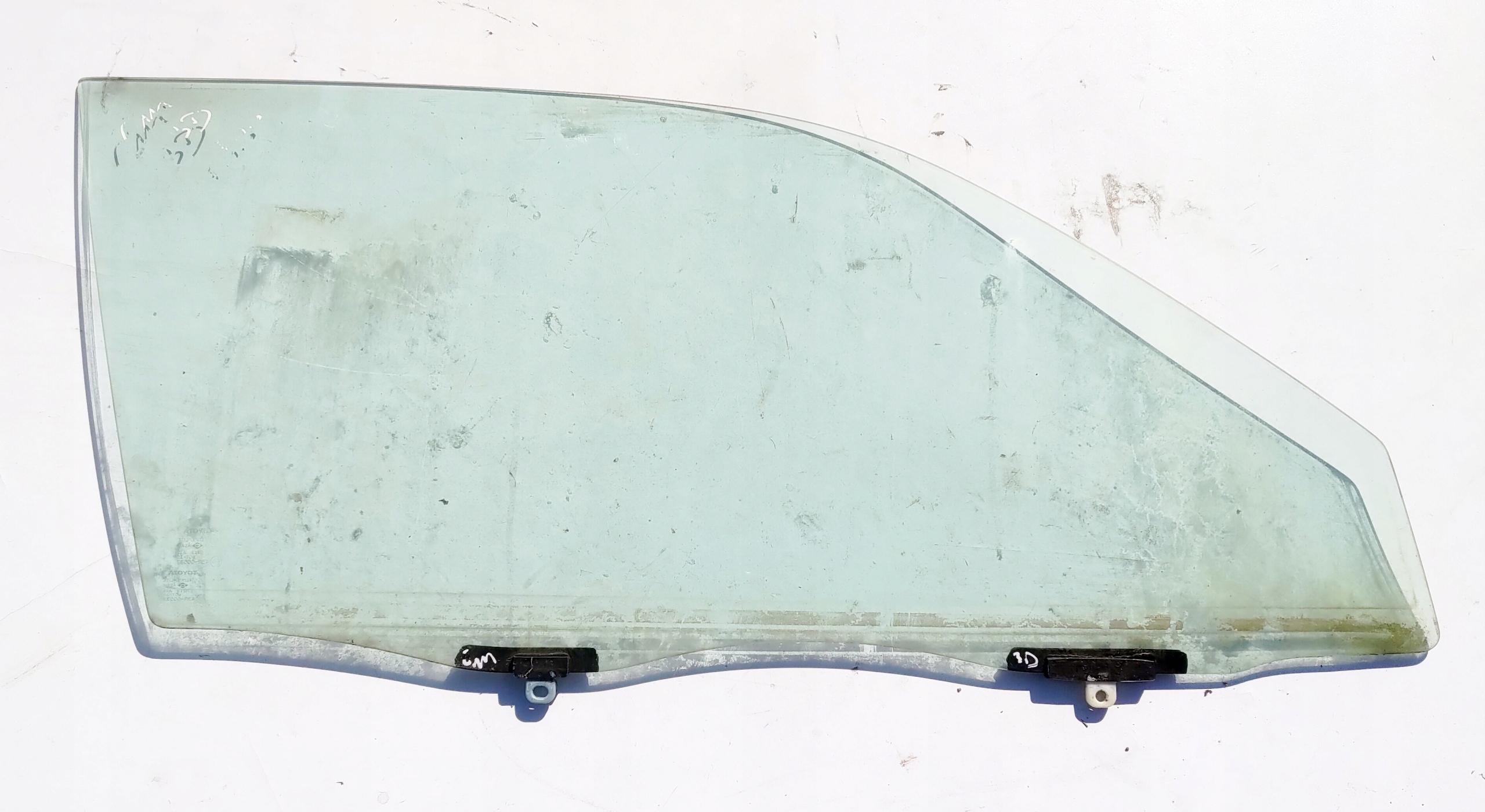 szyba DRZWI PRAWYCH PRAWA corolla E11 3D 3 1997-2001r.