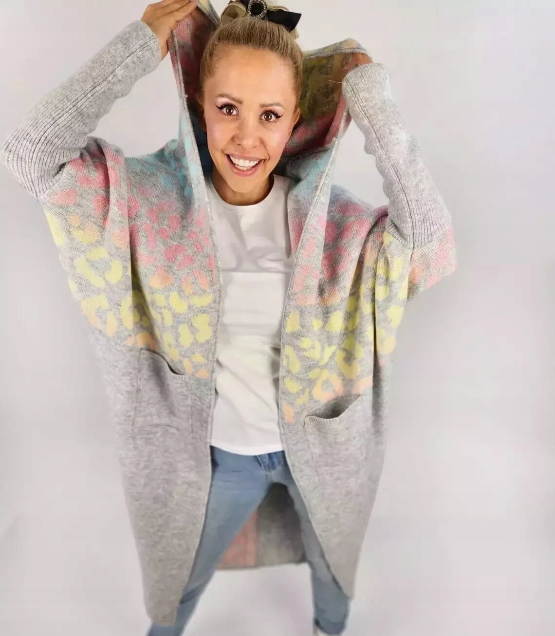 Dlouhý kardigan, teplý svetr s leopardím vzorem a puntíky s kapucí, volný, velikost M