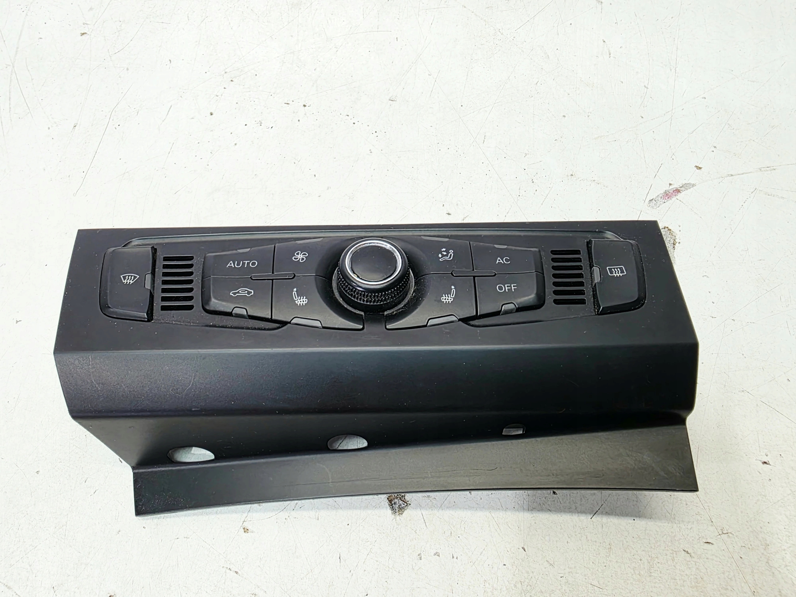 Unite commande clima de chauffage AUDI A4 B8 A5 8T Q5 8R 8T2820043AE