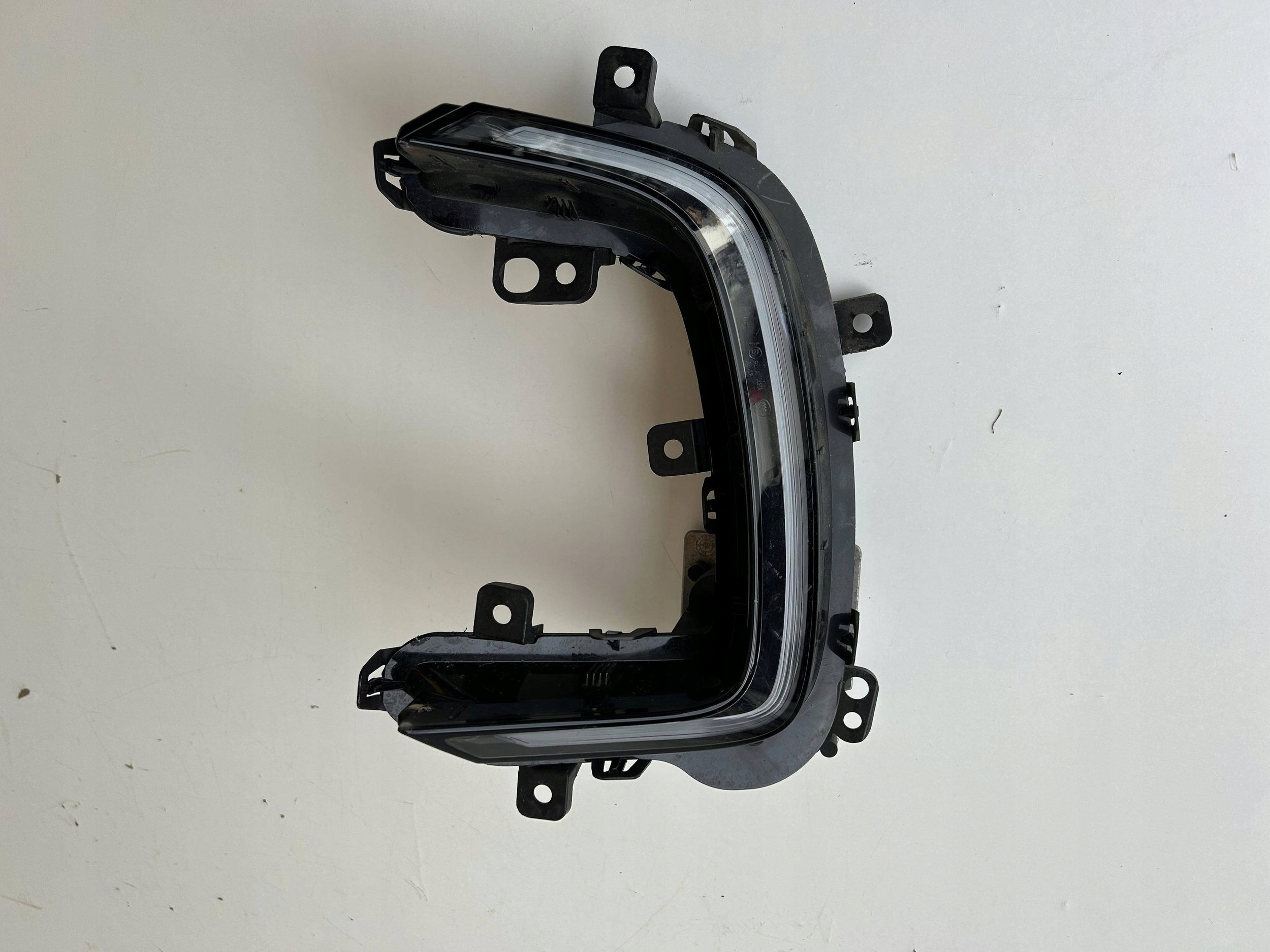 vw ГАЛОГЕН правый led 12E941056 e оригинал