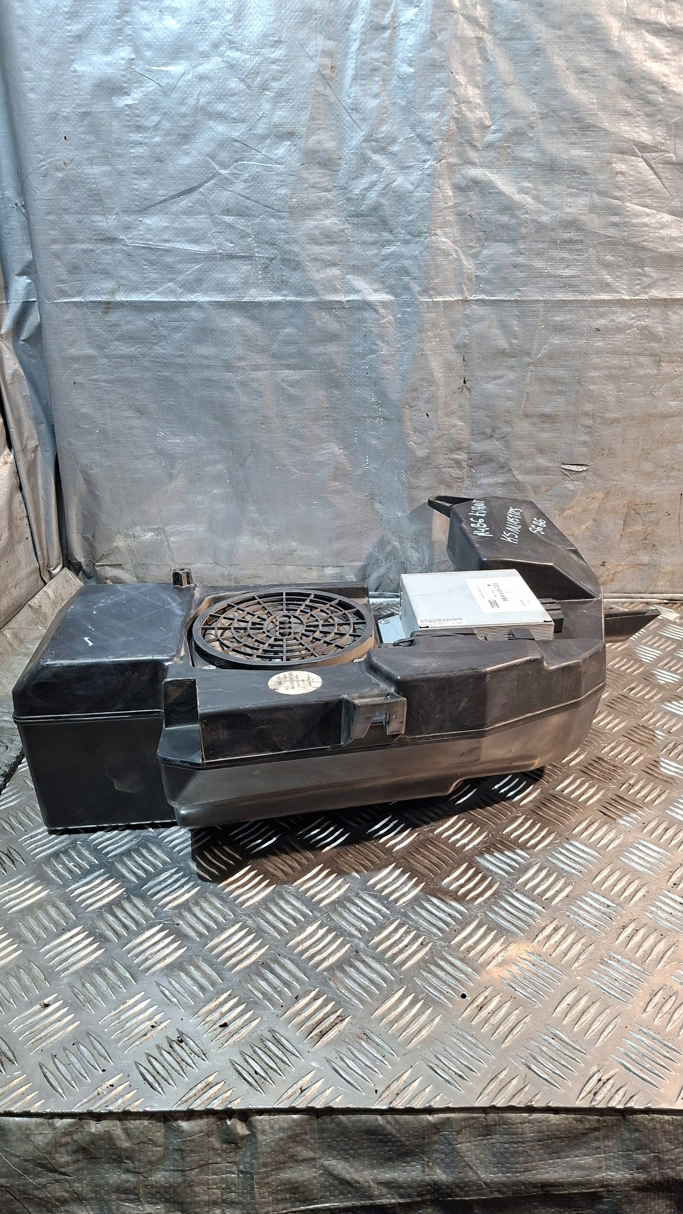 SUBWOOFER Lautsprecher AUDI A4 B6 AVANT